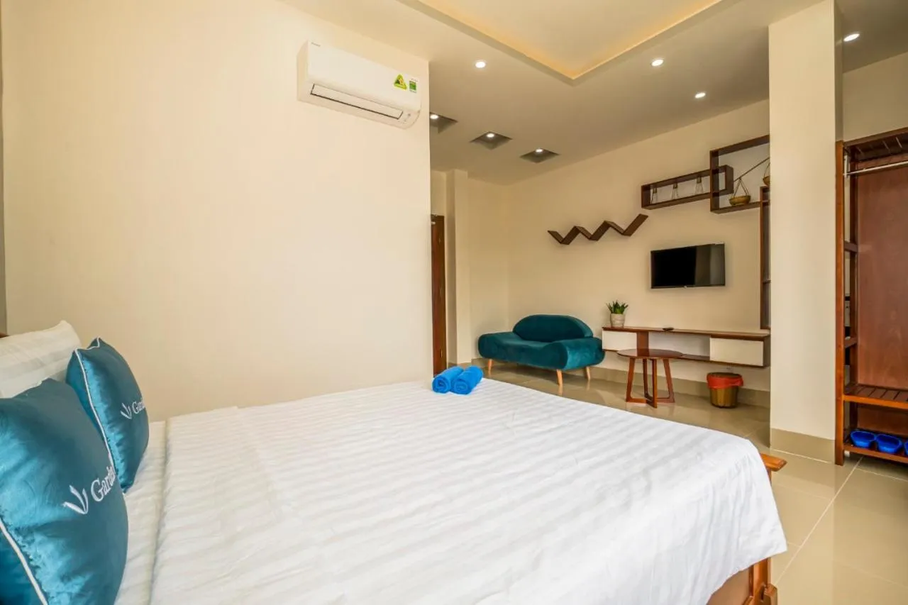 Bed in Garden House Côn Đảo