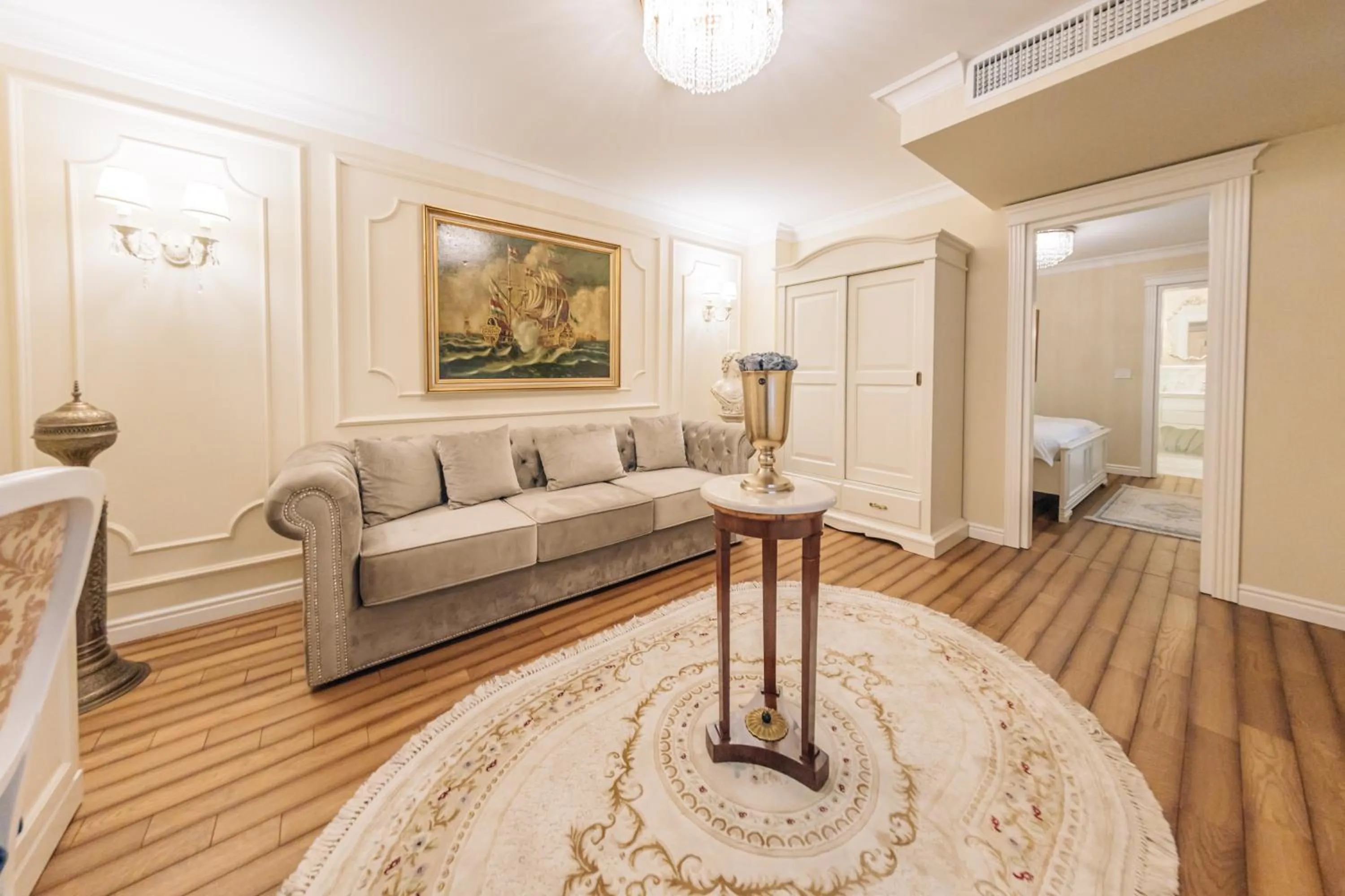 Living room in Grant Boutique Hotel