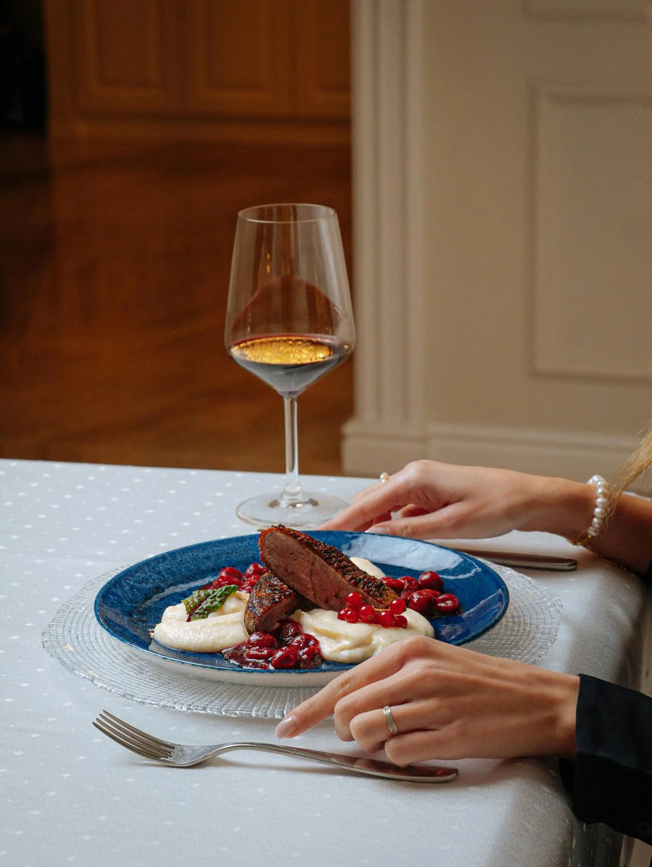 Food and drinks in Grant Boutique Hotel