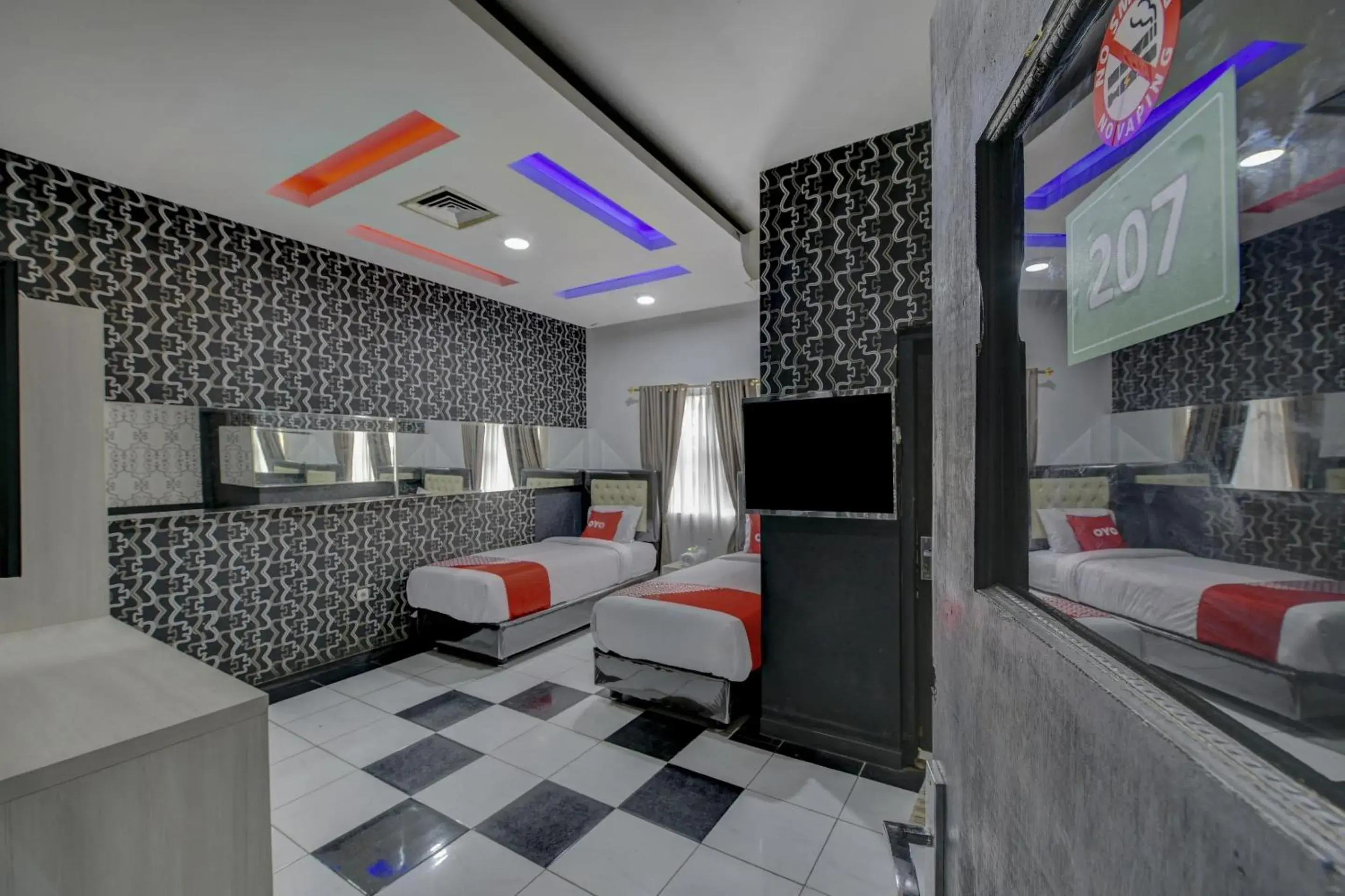 Bedroom in Super OYO 4010 Zaara Guest House Syariah Bedroom in Super OYO 4010 Zaara Guest House Syariah