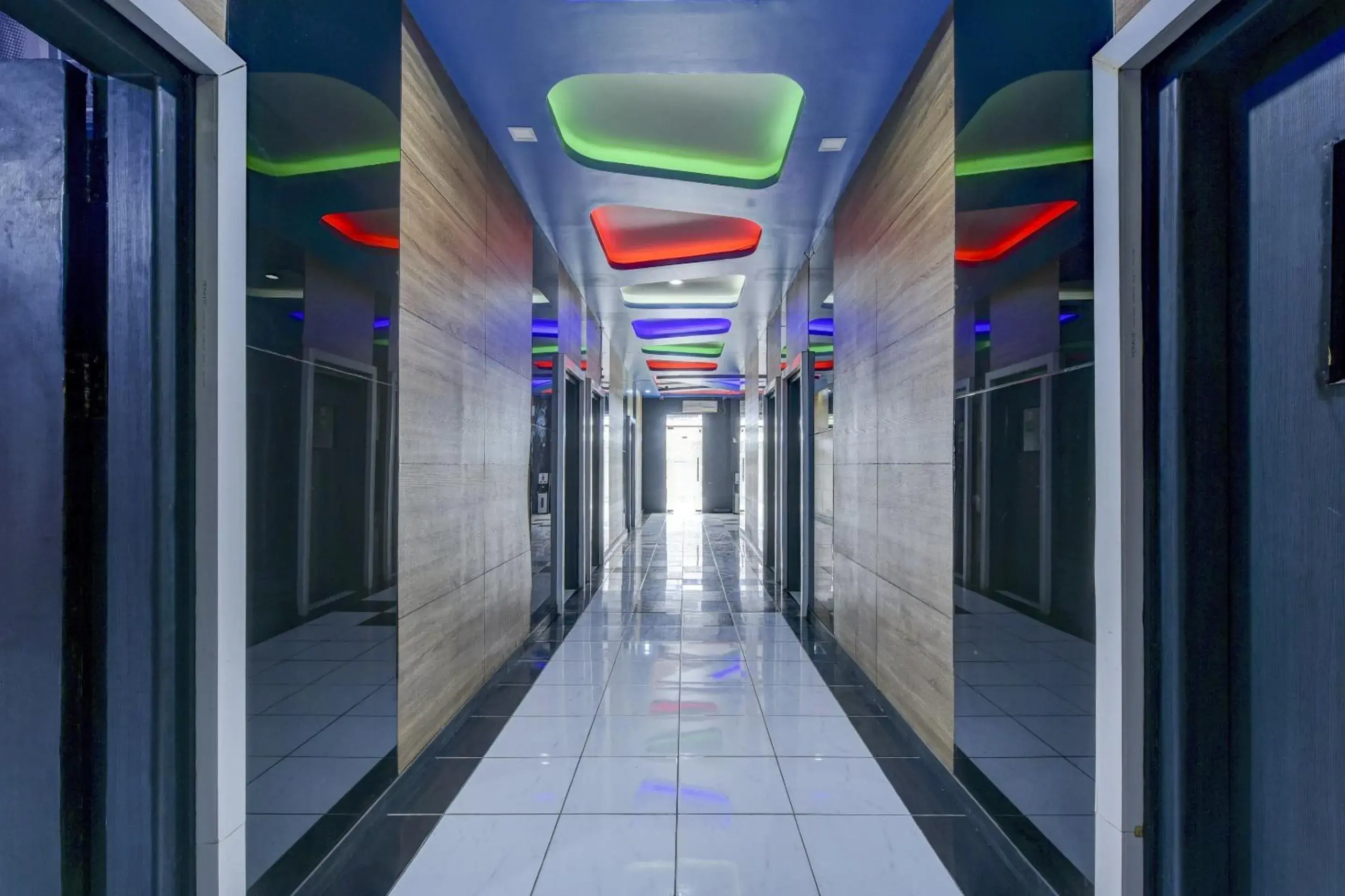 Lobby or reception in Super OYO 4010 Zaara Guest House Syariah Lobby or reception in Super OYO 4010 Zaara Guest House Syariah