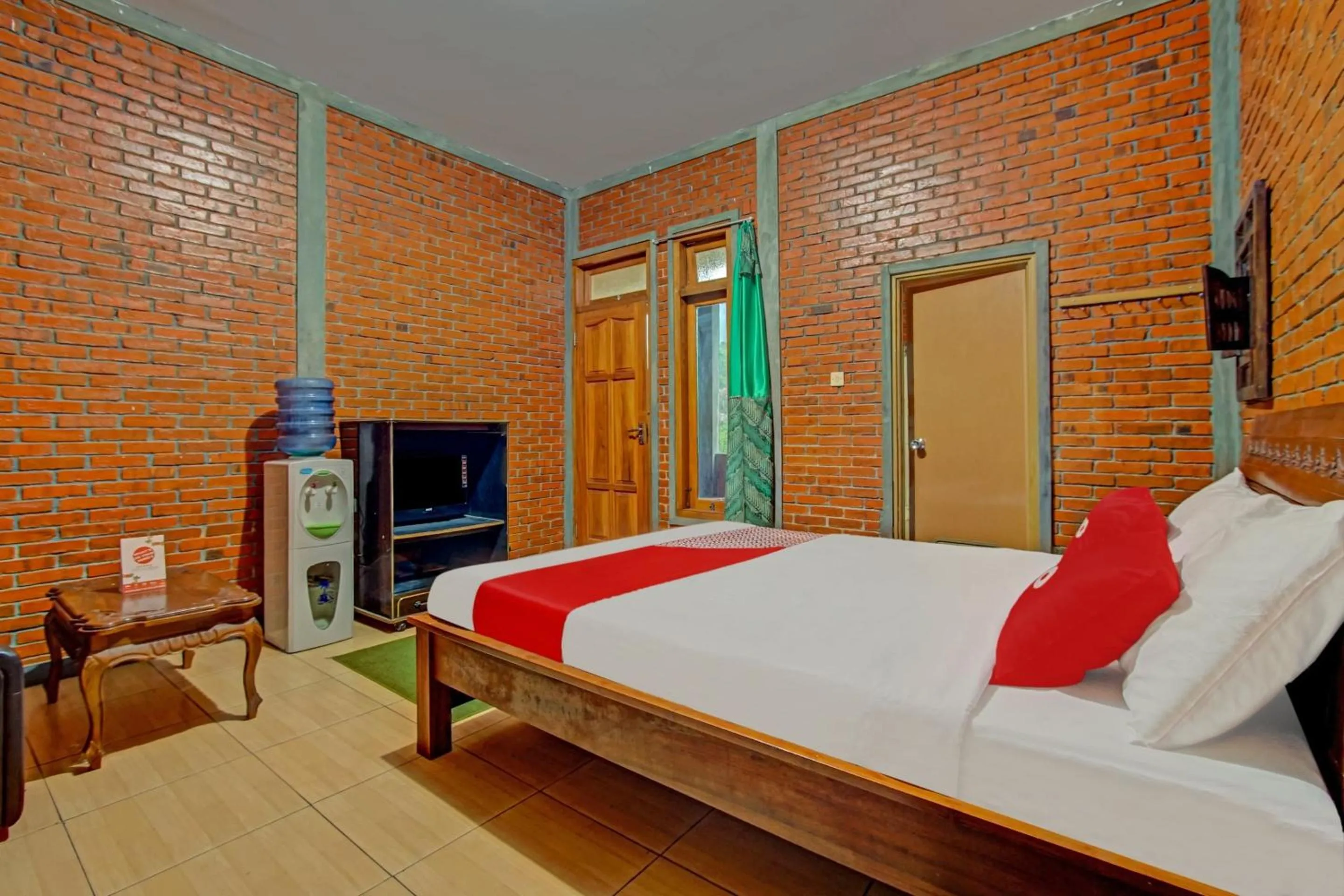 Bedroom, Bed in Hotel O Villa Papada