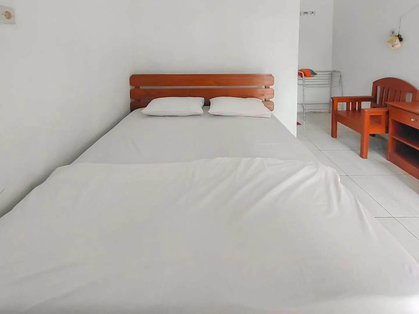 Bedroom, Bed in RedDoorz near Pamugaran Beach Pangandaran
