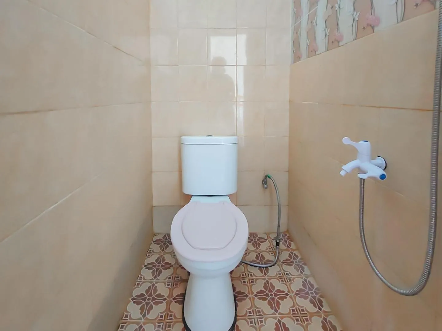 Bathroom in RedDoorz near Pamugaran Beach Pangandaran