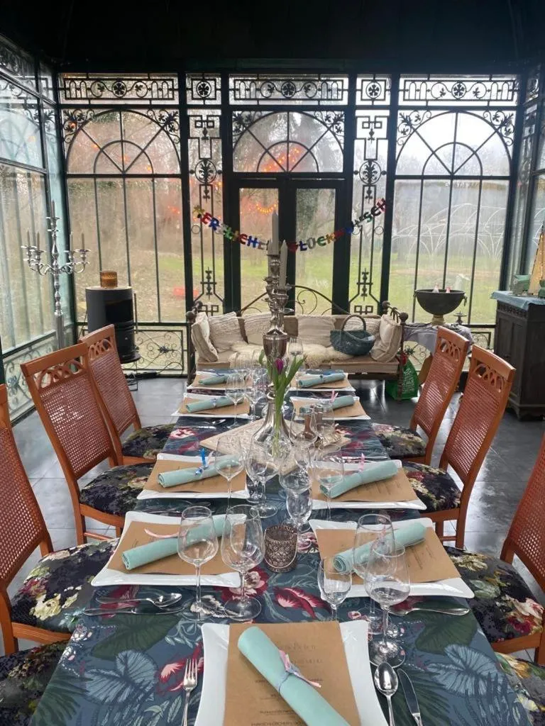 Restaurant/places to eat in Parkschlößchen Hotel