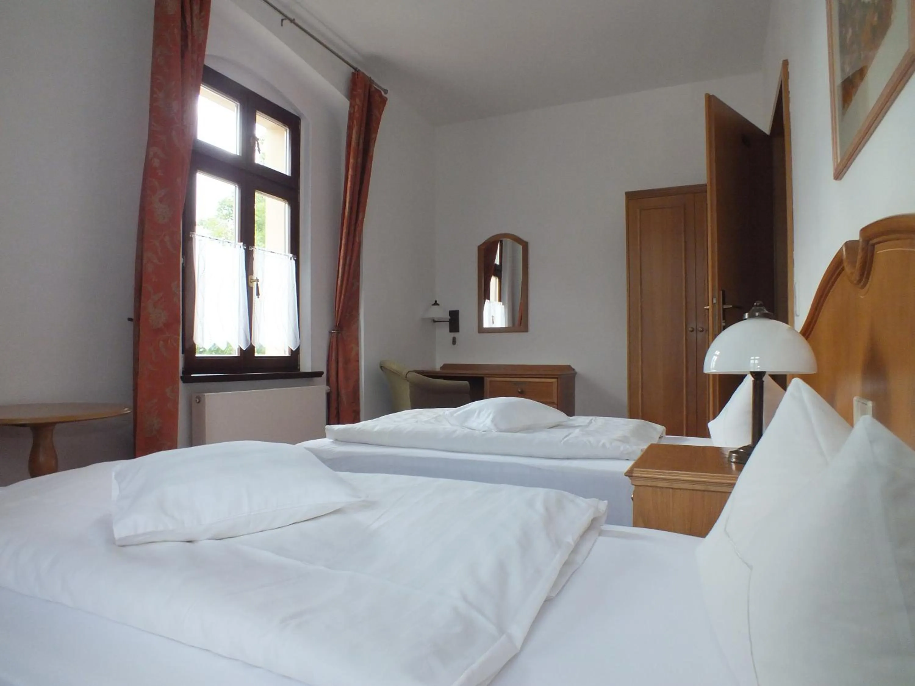 Bed in Parkschlößchen