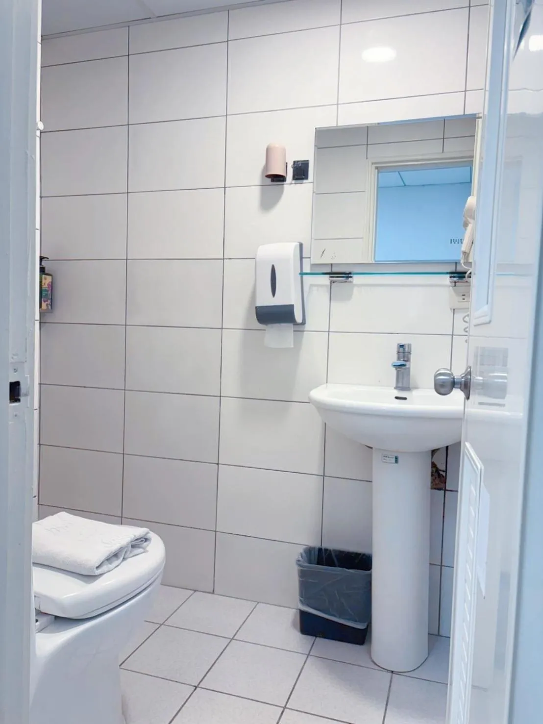 SharonInn閒雲小居會館