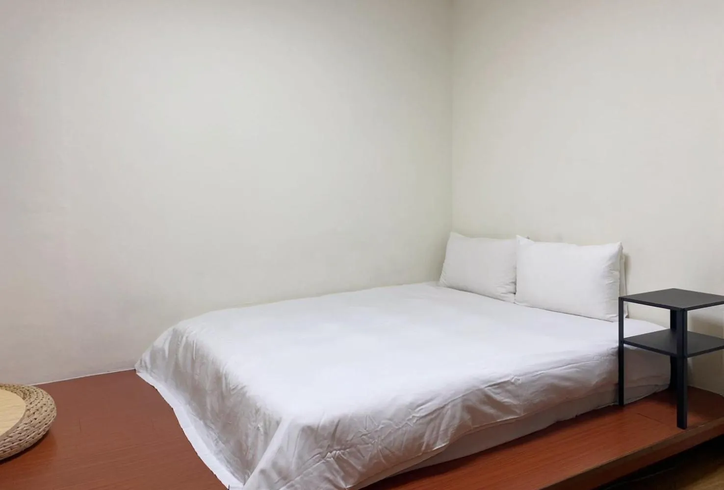 Bed in SharonInn閒雲小居會館