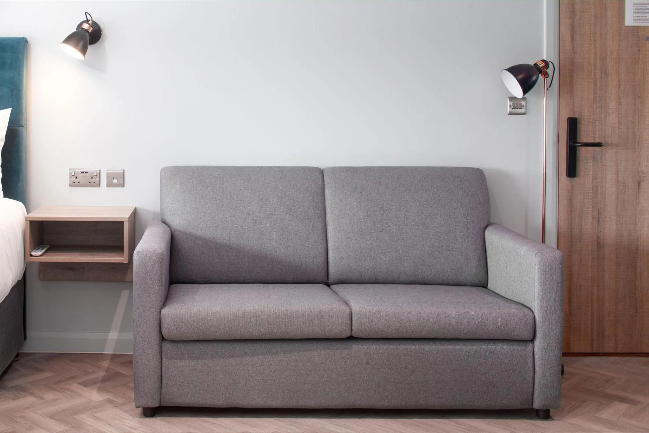 Seating area in Aptel East