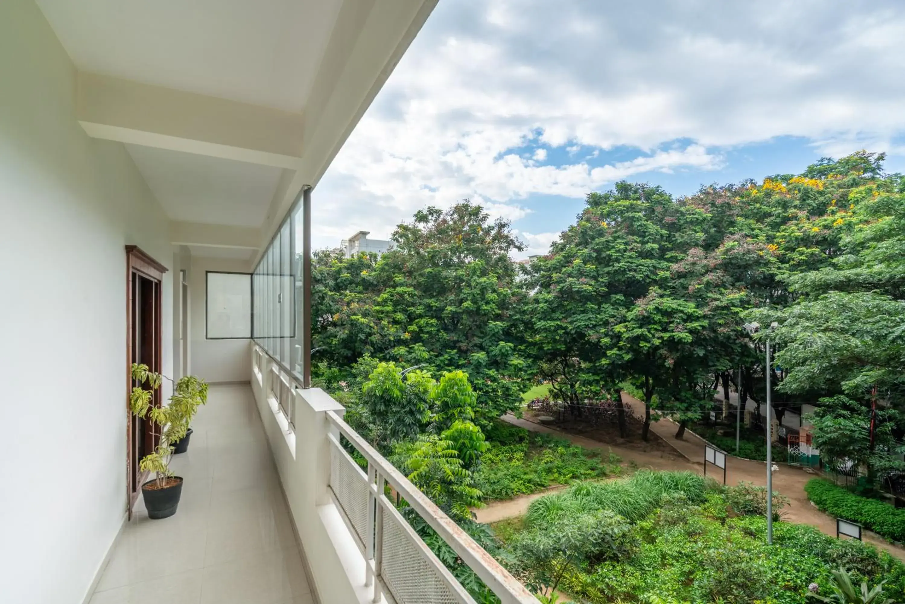 Garden view in Hotel Serenity La Vista Garden view in Hotel Serenity La Vista