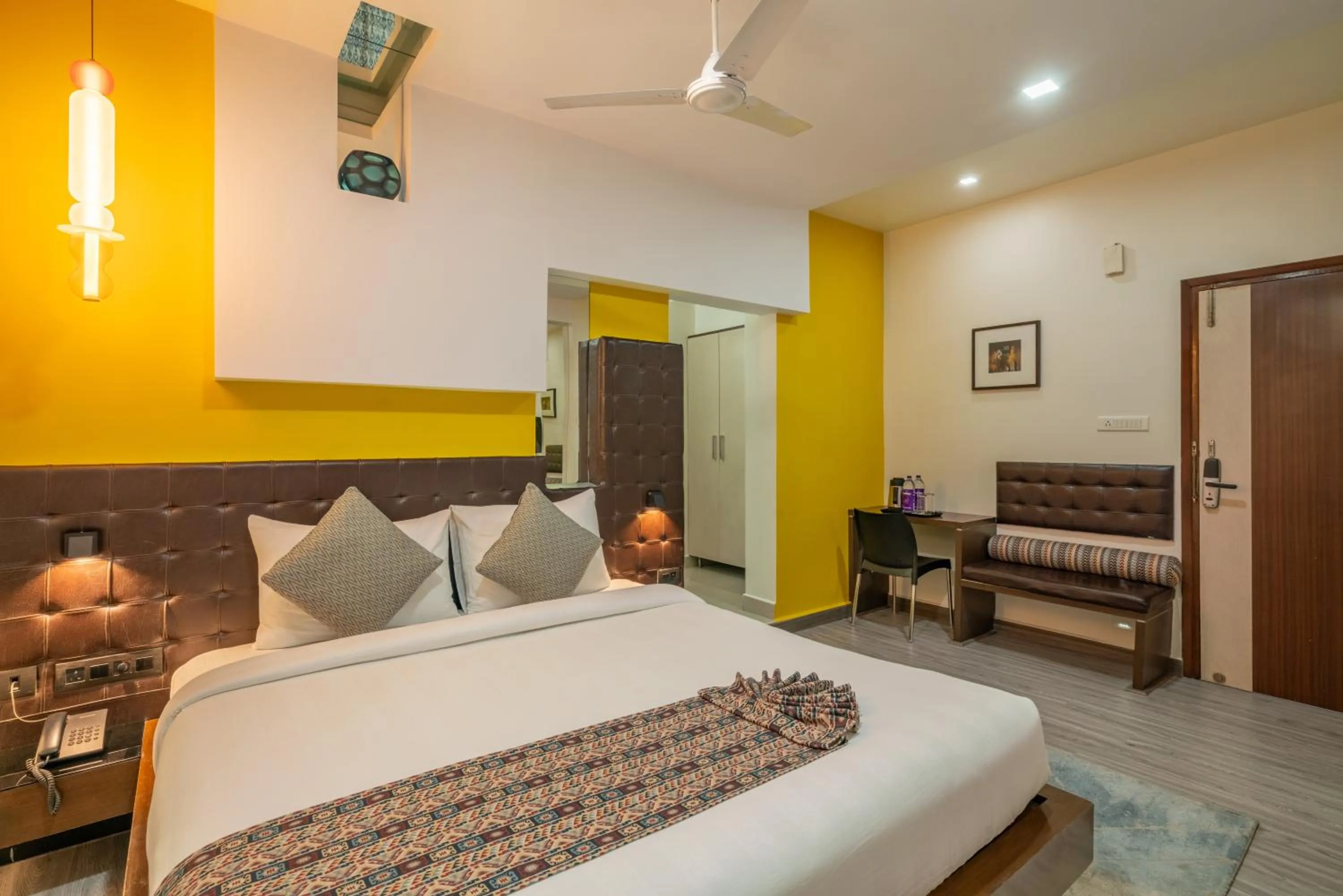 Bed in Hotel Serenity La Vista