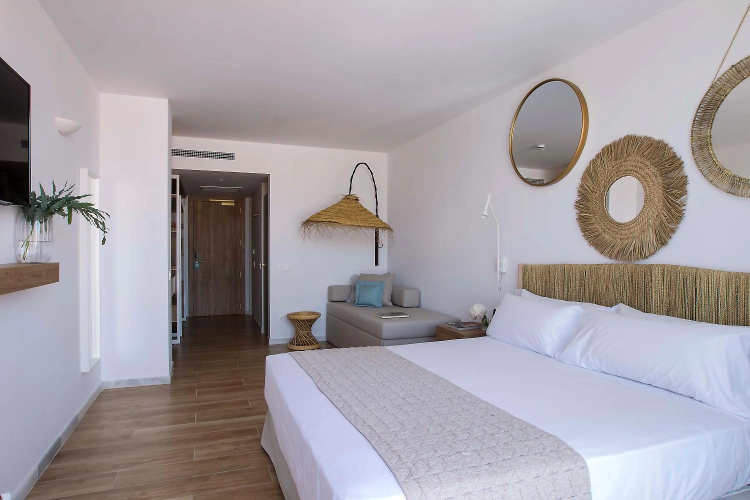 Bed in May Altafulla Beach Boutique Hotel