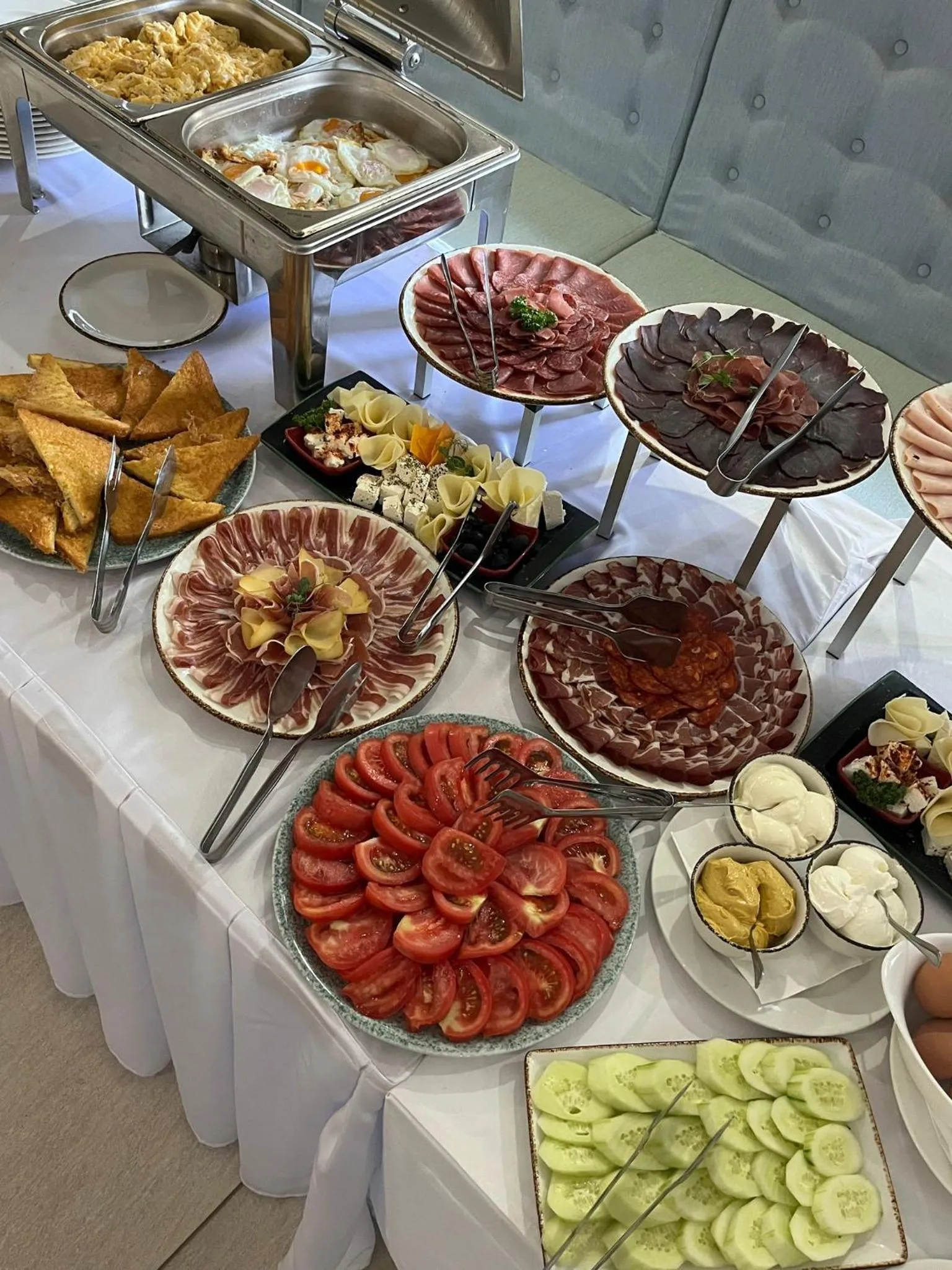 Breakfast in MV Monogram