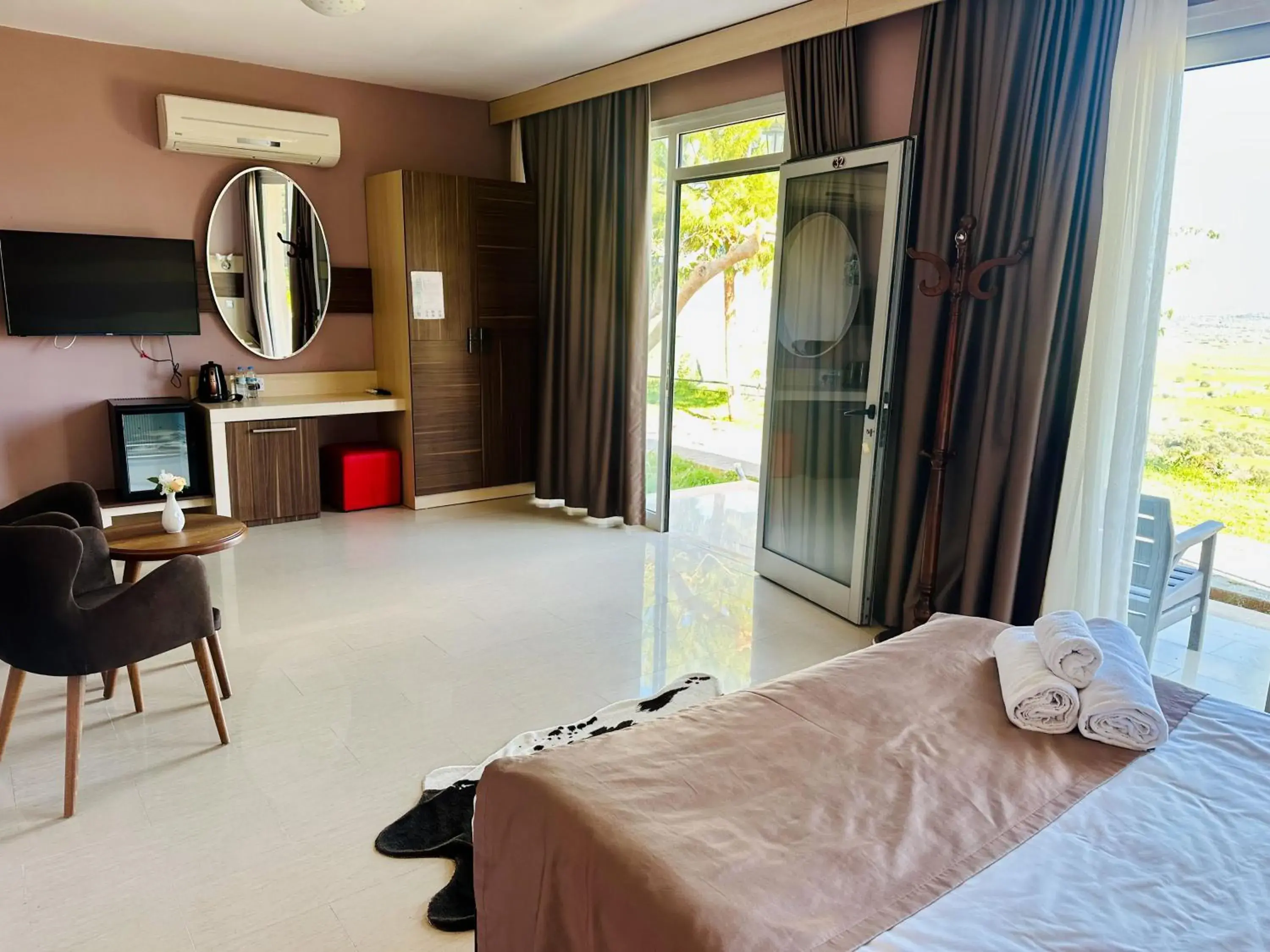 Bedroom, Bed in Celebi Garden Hotel - Cittaslow Retreat Bedroom, Bed in Celebi Garden Hotel - Cittaslow Retreat