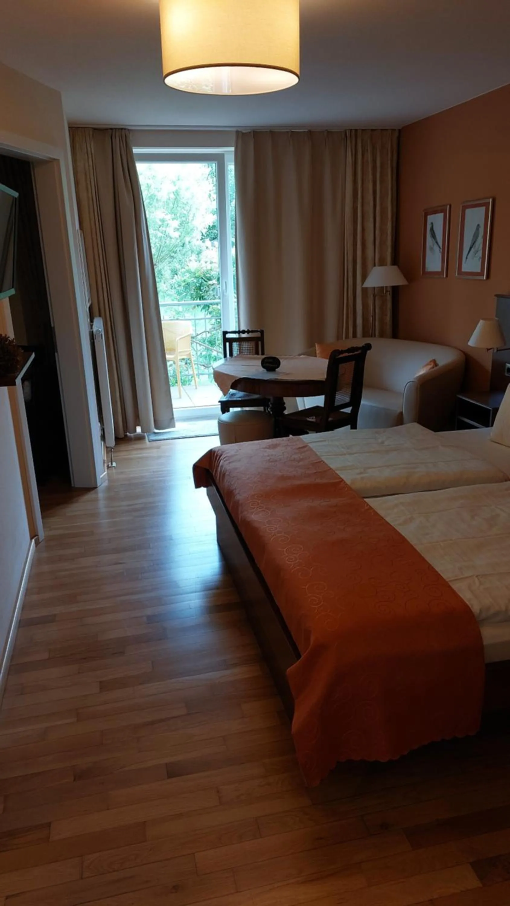 Photo of the whole room, Bed in Ferienresidenz Brauneberger Hof an der Mosel nahe Bernkastel-Kues