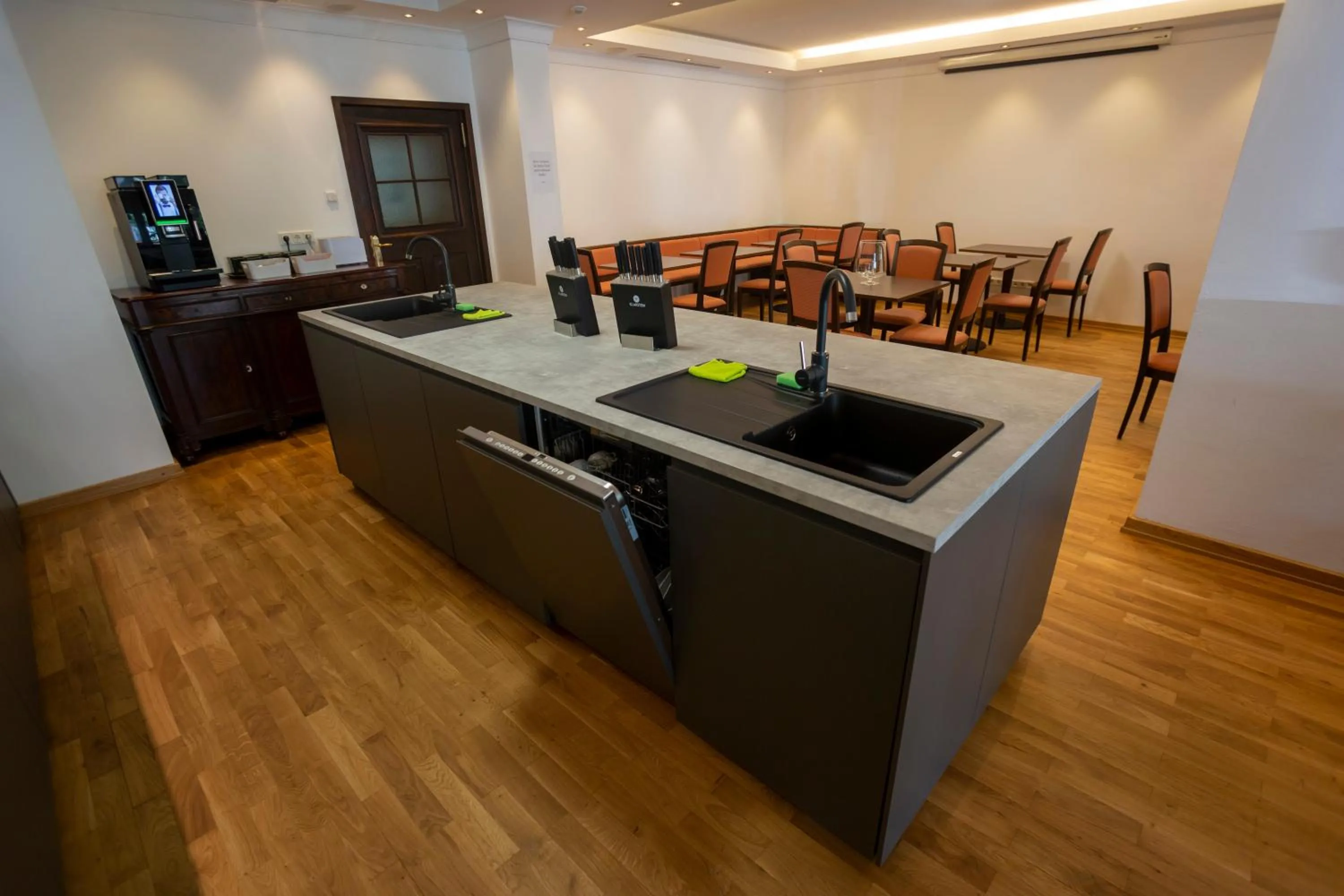 Communal kitchen in Ferienresidenz Brauneberger Hof an der Mosel nahe Bernkastel-Kues