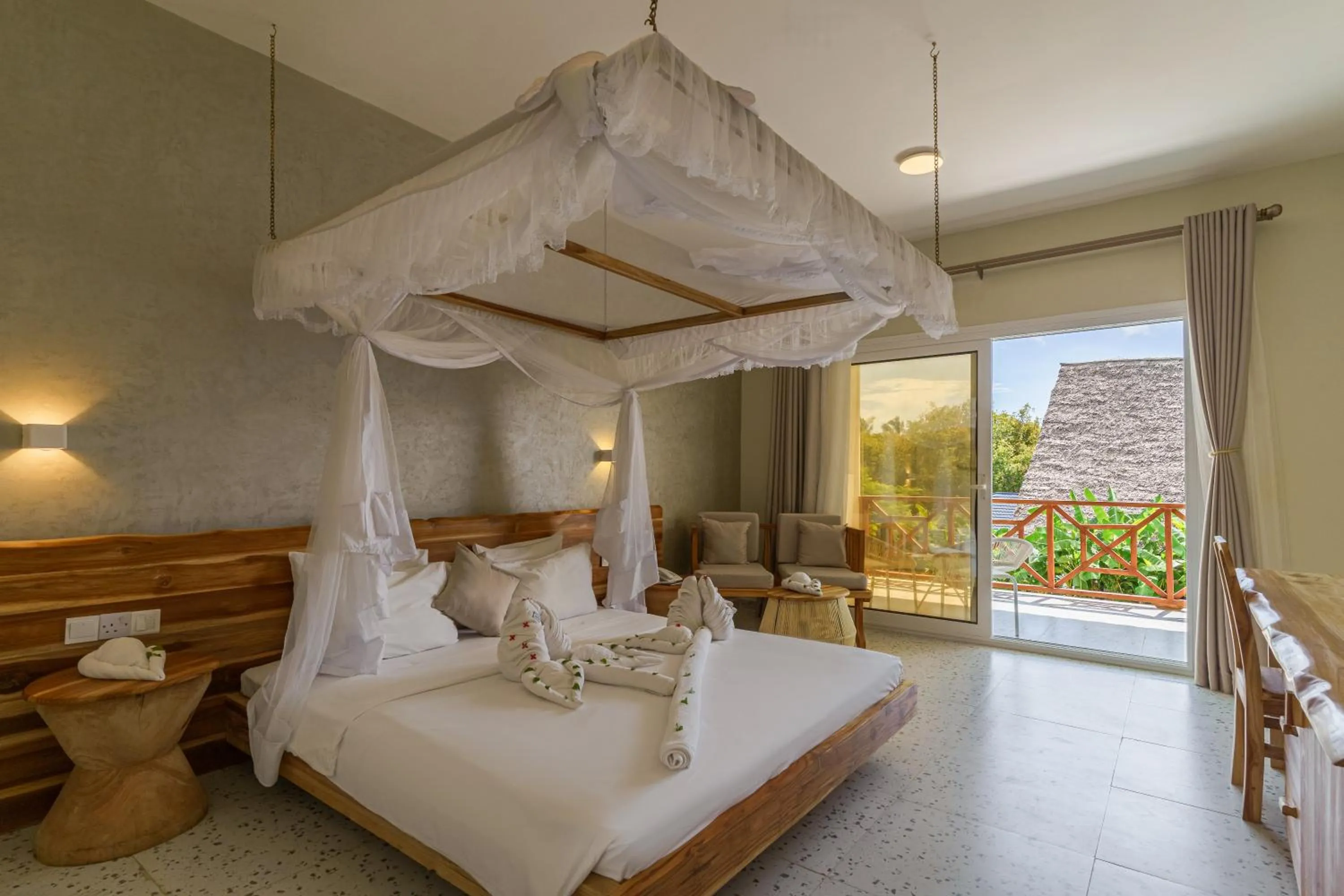 Bedroom, Bed in Kiwengwa Beach Resort