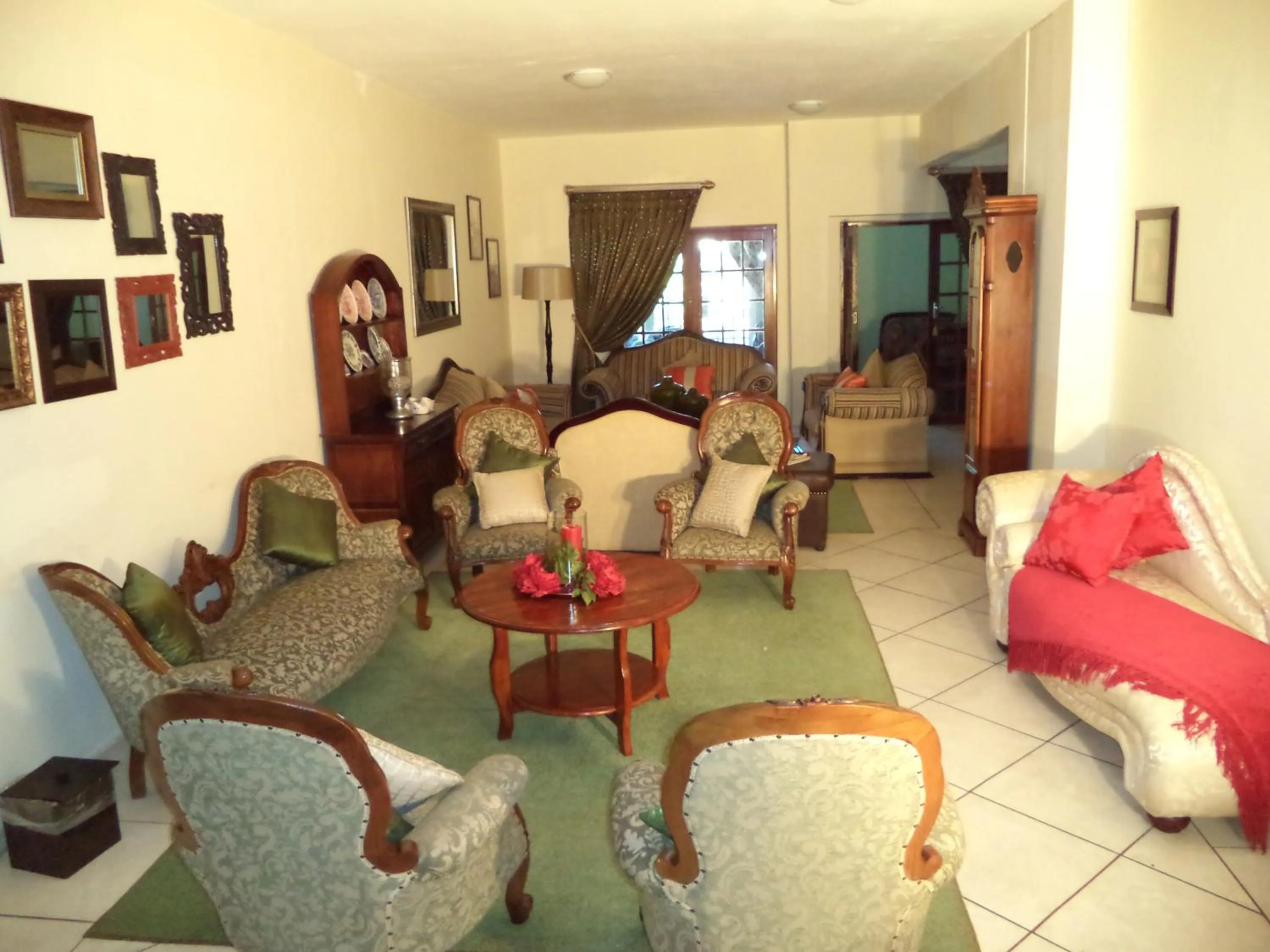 Day in Heatherdale Guesthouse & Shuttle Services