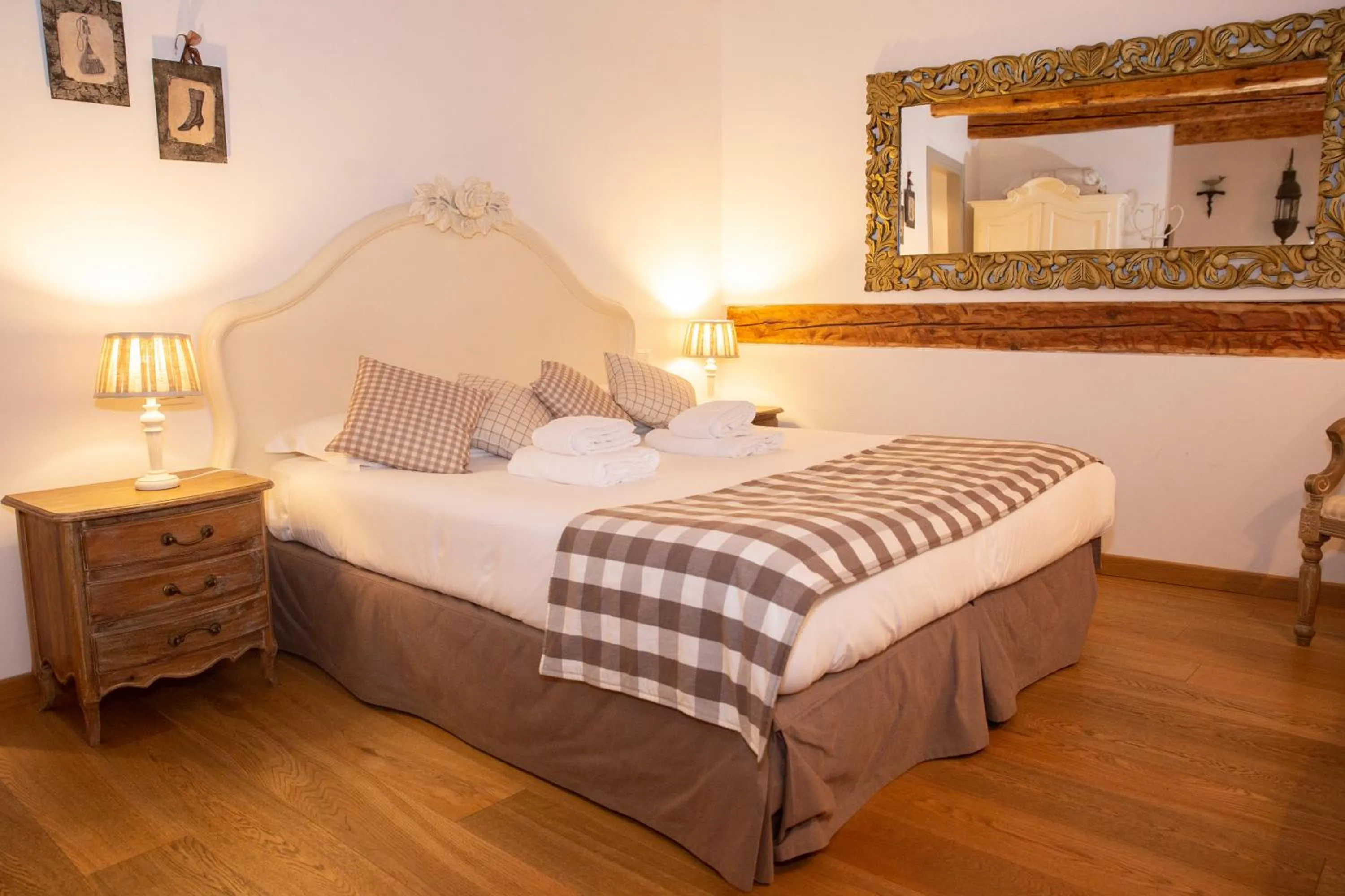 Photo of the whole room, Bed in Rigoletto Charm