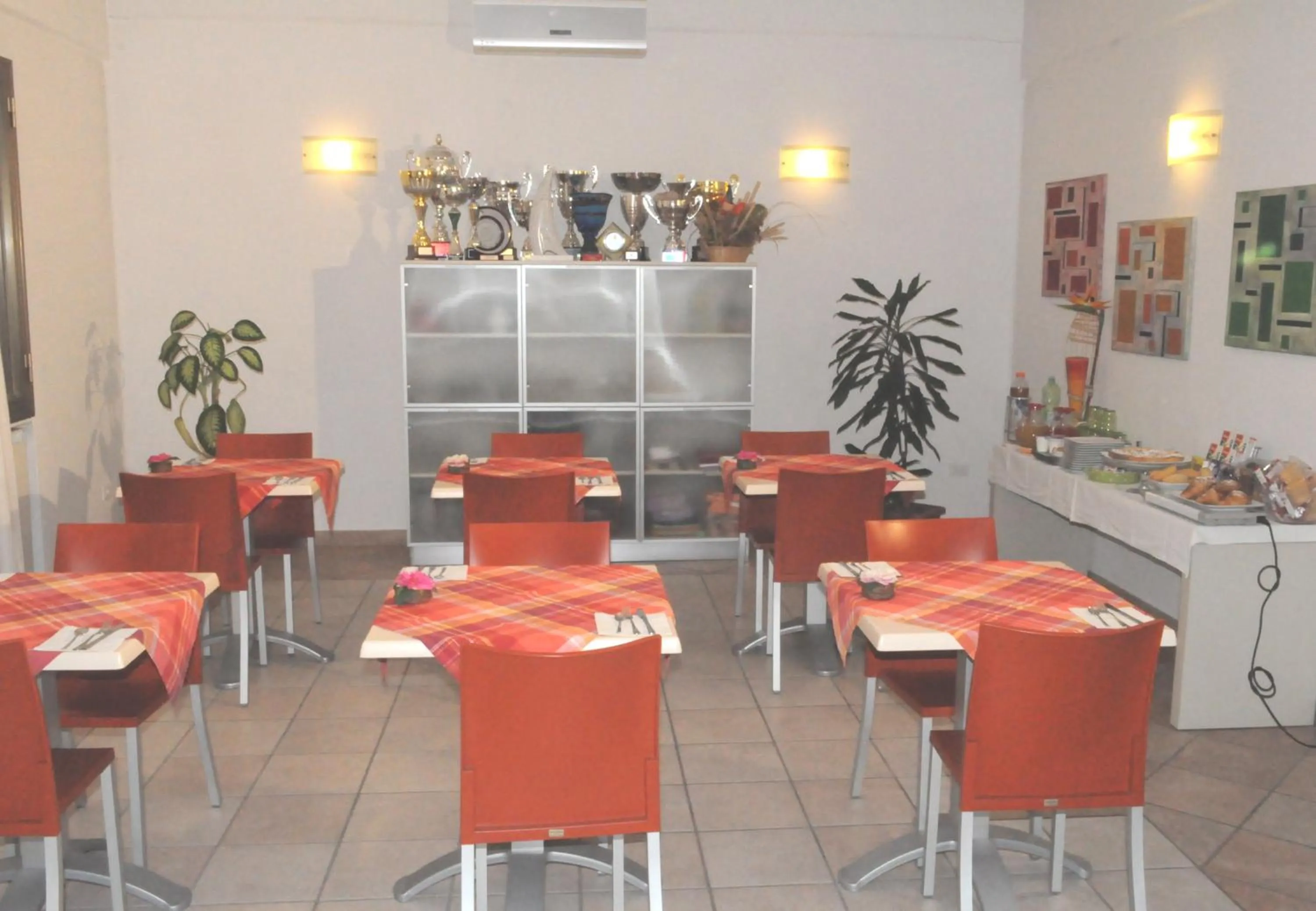 Communal lounge/ TV room in Marinetta Bed & Breakfast