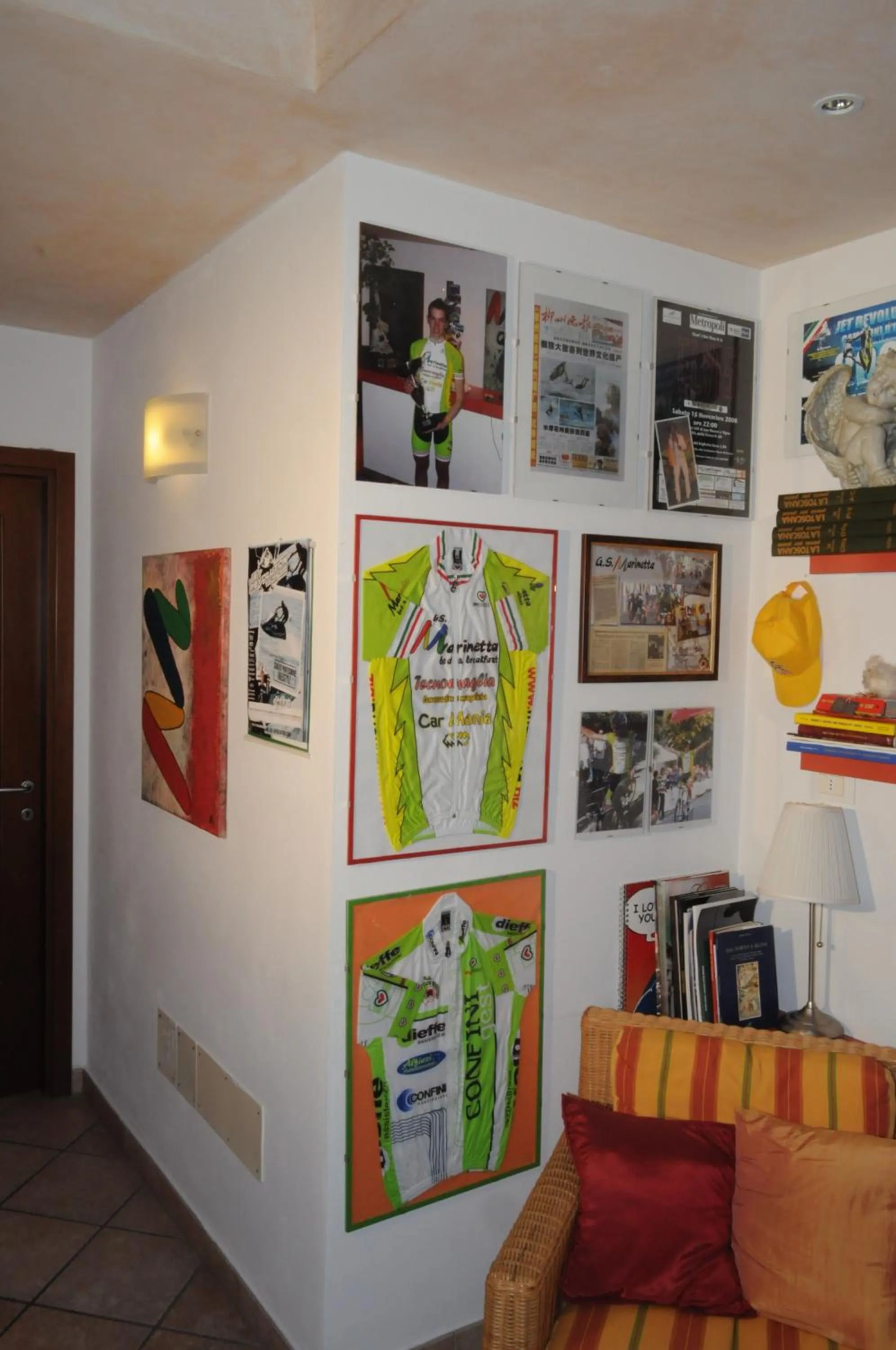 Library in Marinetta Bed & Breakfast