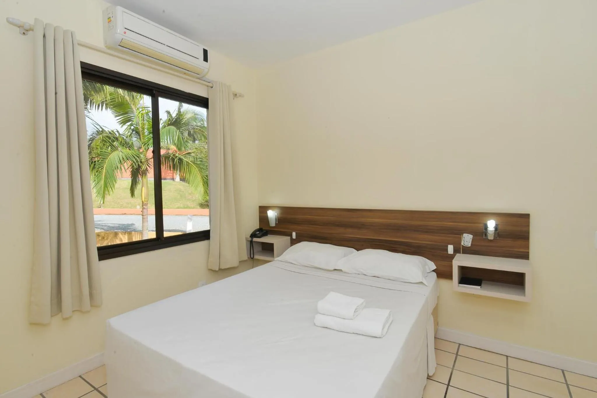 Bed in Morro do Sol Hotel & Eventos