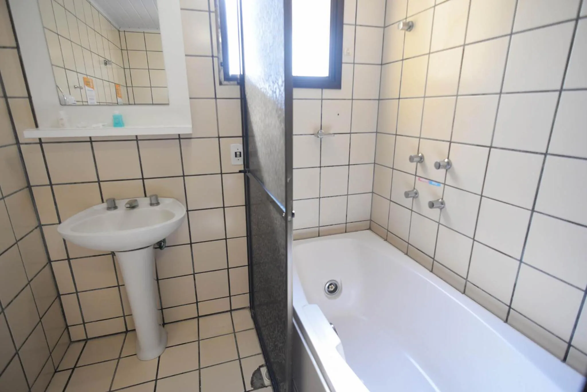 Toilet in Morro do Sol Hotel & Eventos