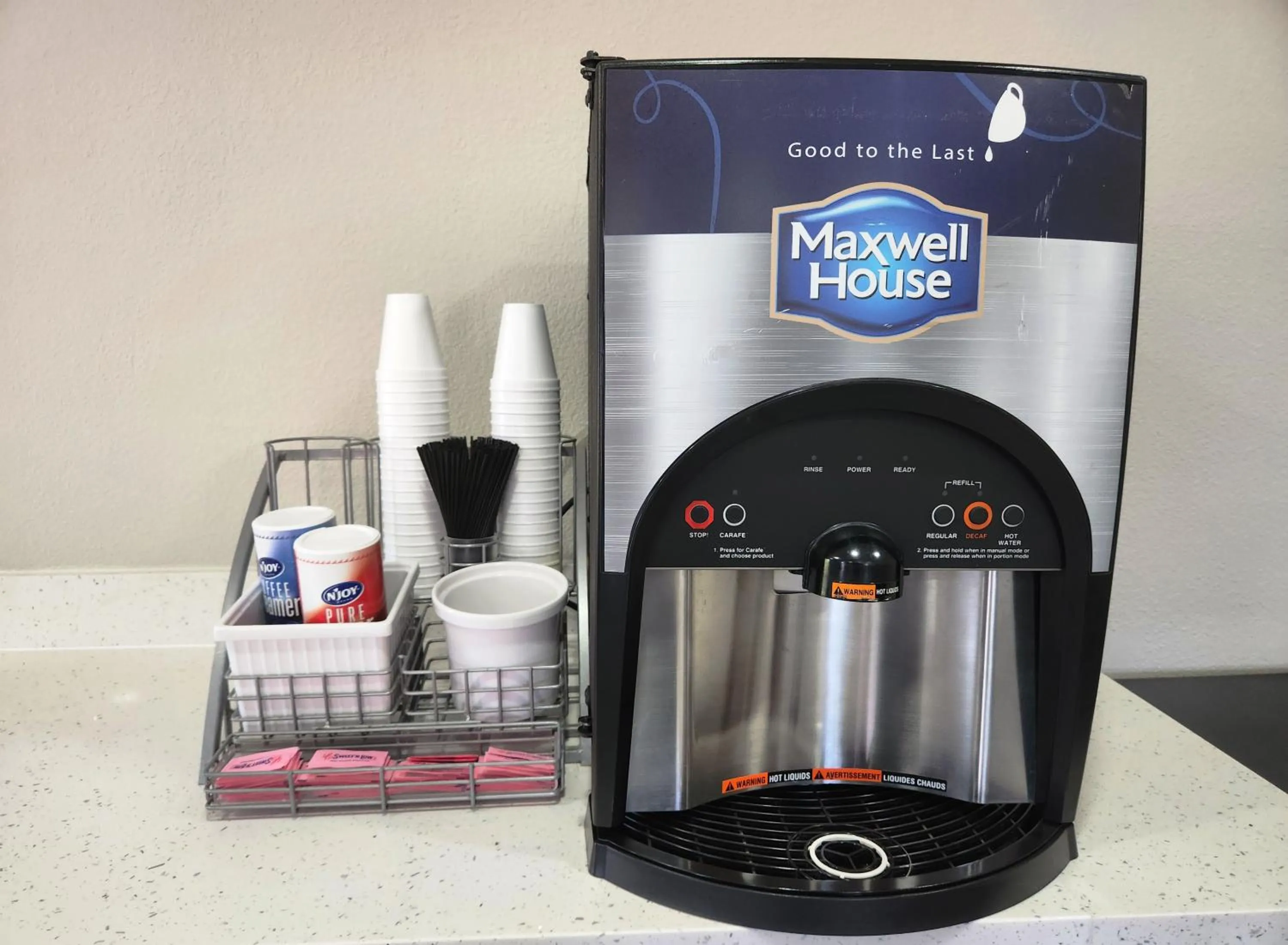 Coffee/tea facilities in Scottish Inn & Suites