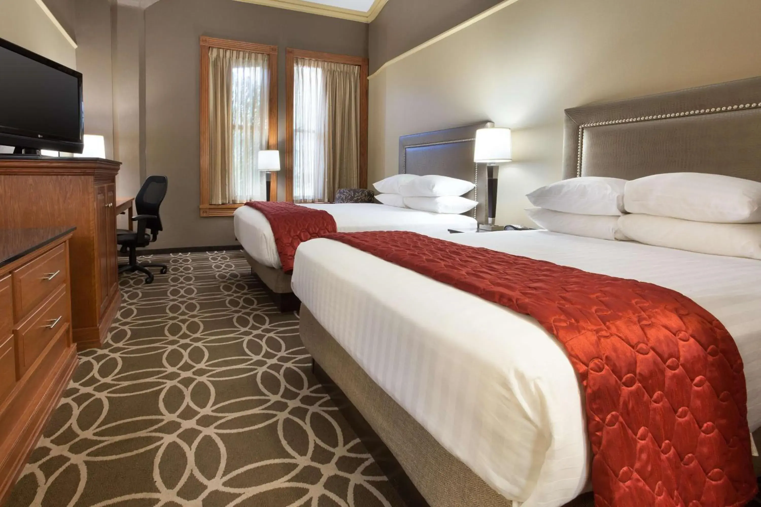 Deluxe Double Room with Two Double Beds - Accessible, Tub in Drury Inn & Suites San Antonio Riverwalk Deluxe Double Room with Two Double Beds - Accessible, Tub in Drury Inn & Suites San Antonio Riverwalk