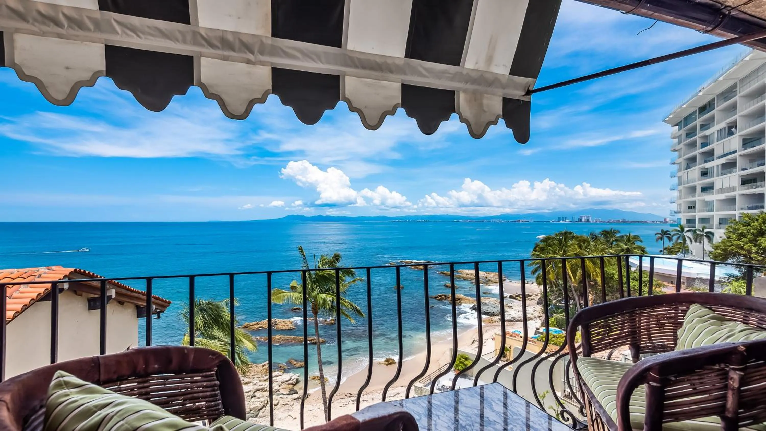 Balcony/Terrace in Quinta Maria Cortez Beach Hotel