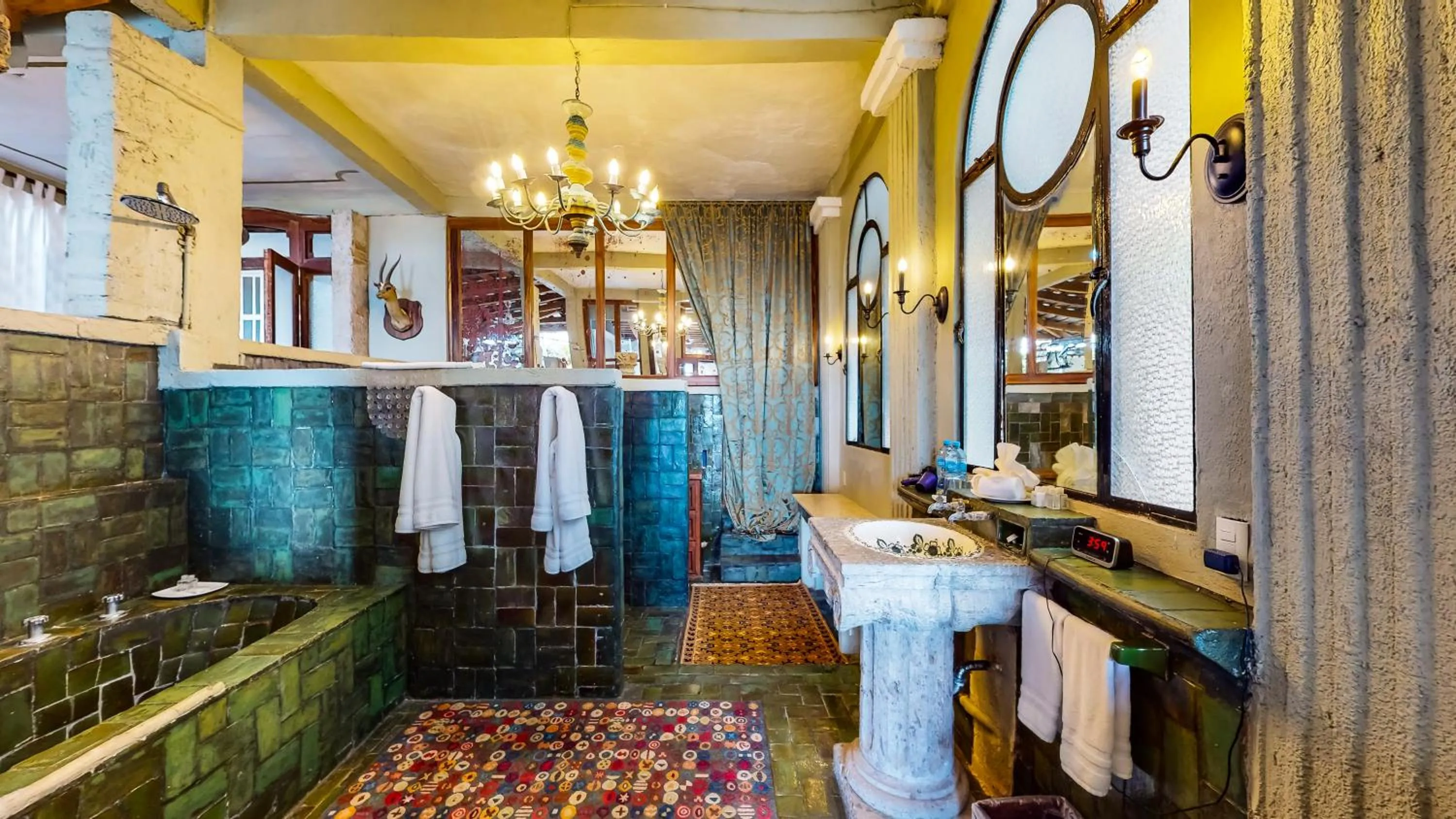 Bathroom in Quinta Maria Cortez Beach Hotel