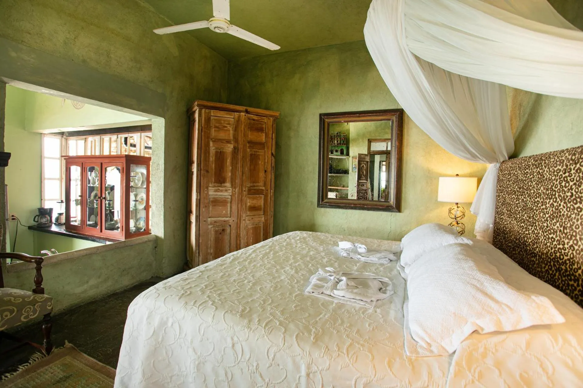 Bed in Quinta Maria Cortez Beach Hotel