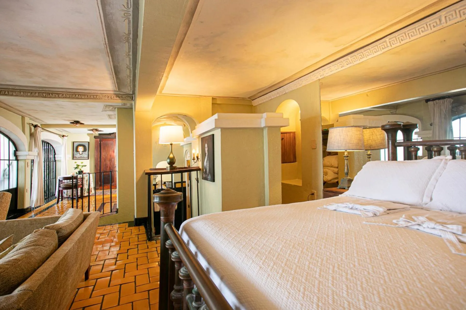 Seating area, Bed in Quinta Maria Cortez Beach Hotel