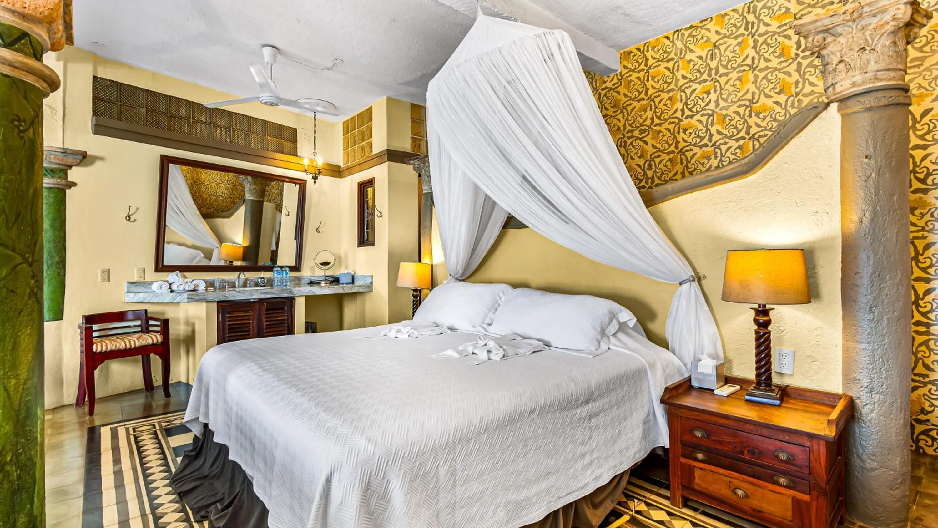 Bedroom, Bed in Quinta Maria Cortez Beach Hotel