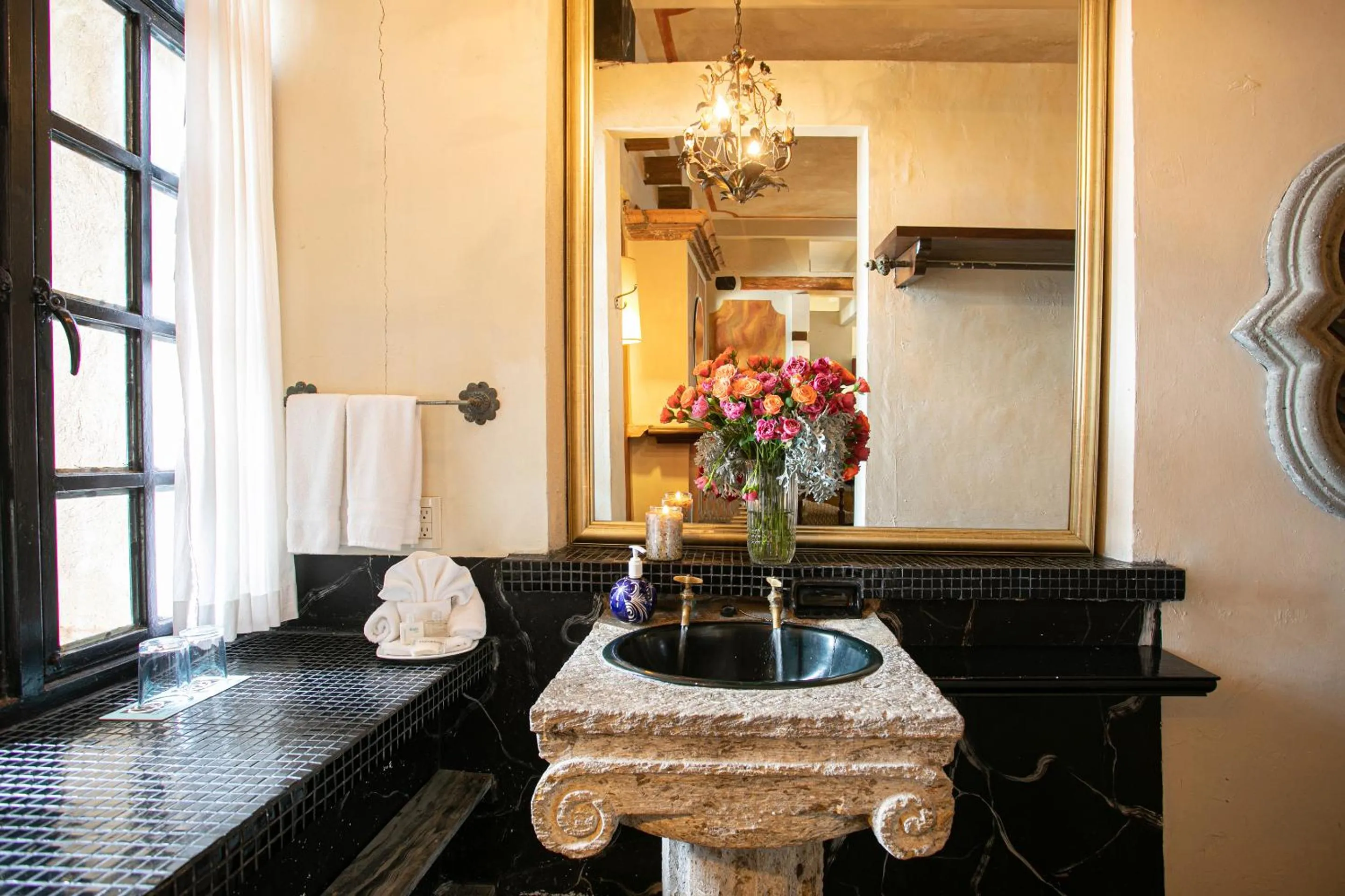 Bathroom in Quinta Maria Cortez Beach Hotel