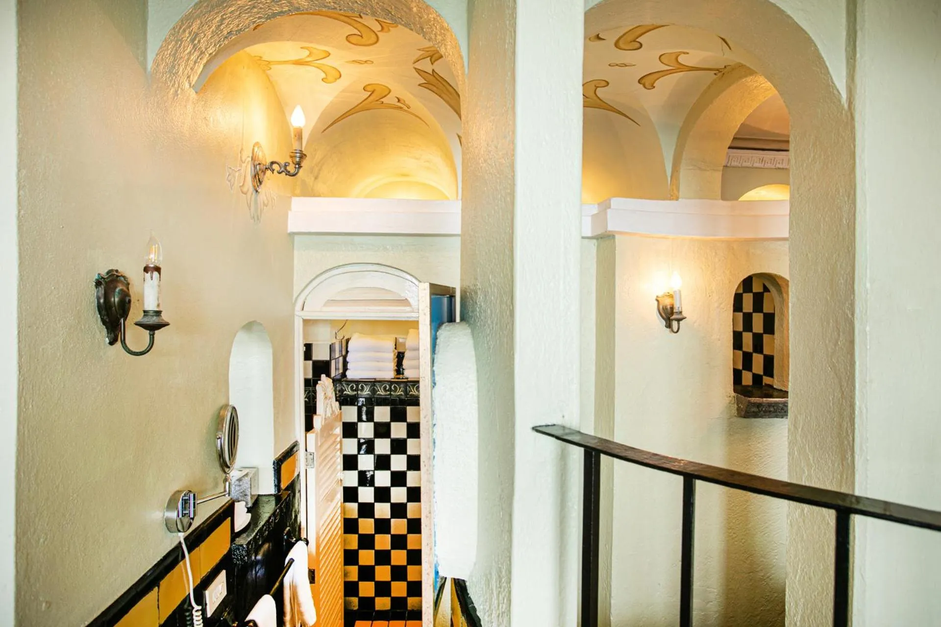 Bathroom in Quinta Maria Cortez Beach Hotel