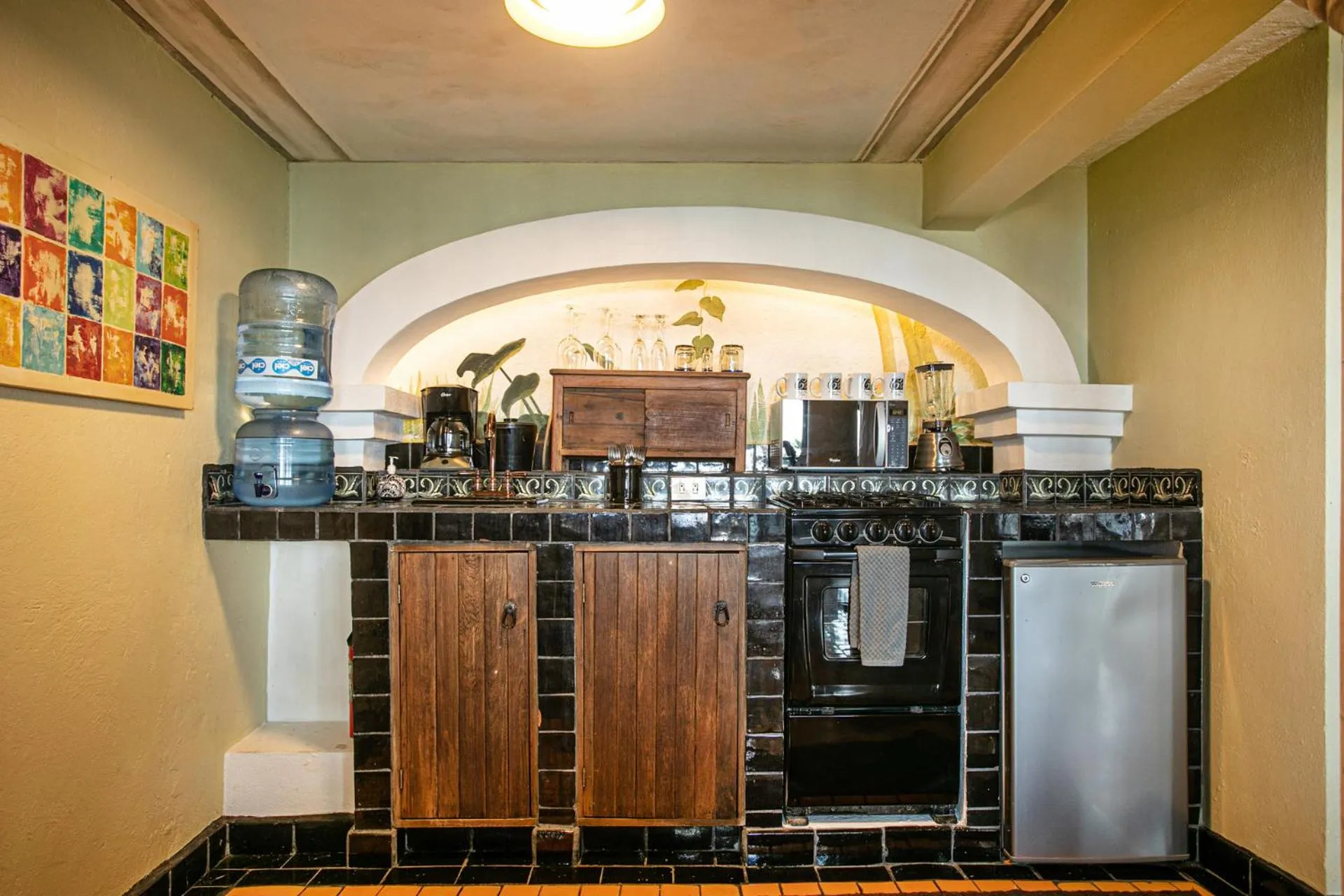 Kitchen or kitchenette in Quinta Maria Cortez Beach Hotel