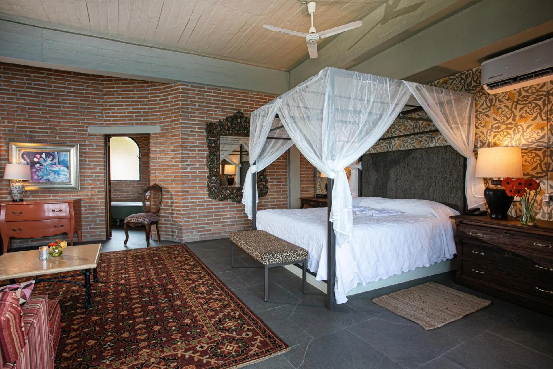Bedroom, Bed in Quinta Maria Cortez Beach Hotel