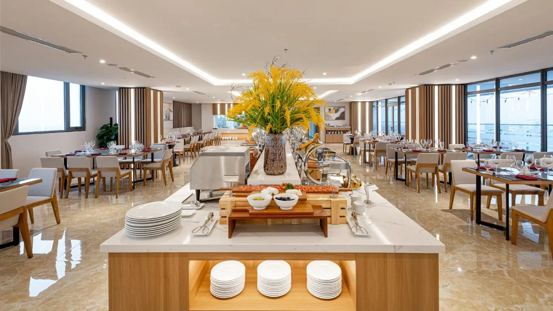 Restaurant/places to eat in Selegend Hotel Thái Bình Restaurant/places to eat in Selegend Hotel Thái Bình