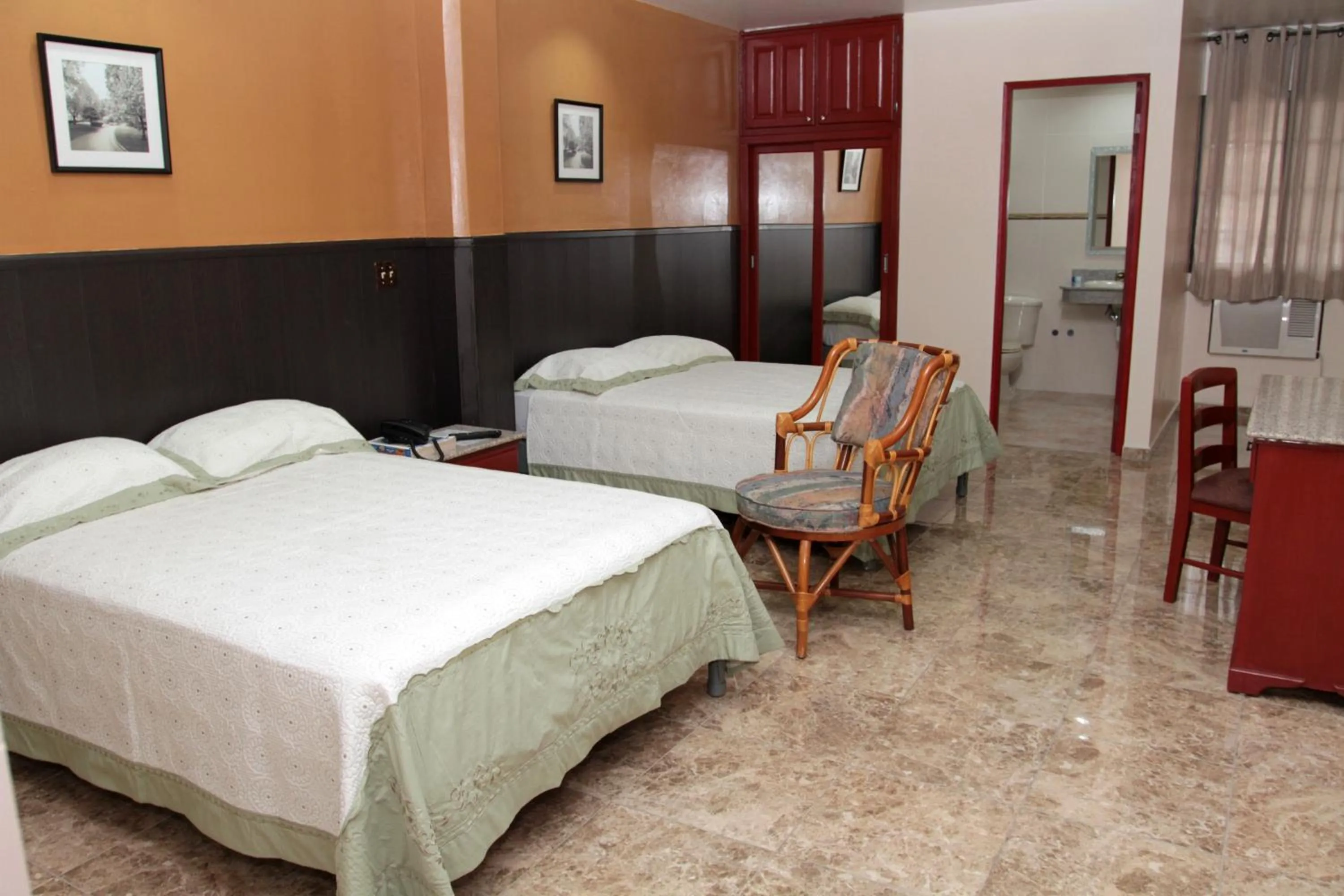 Photo of the whole room, Bed in Hotel Alcala