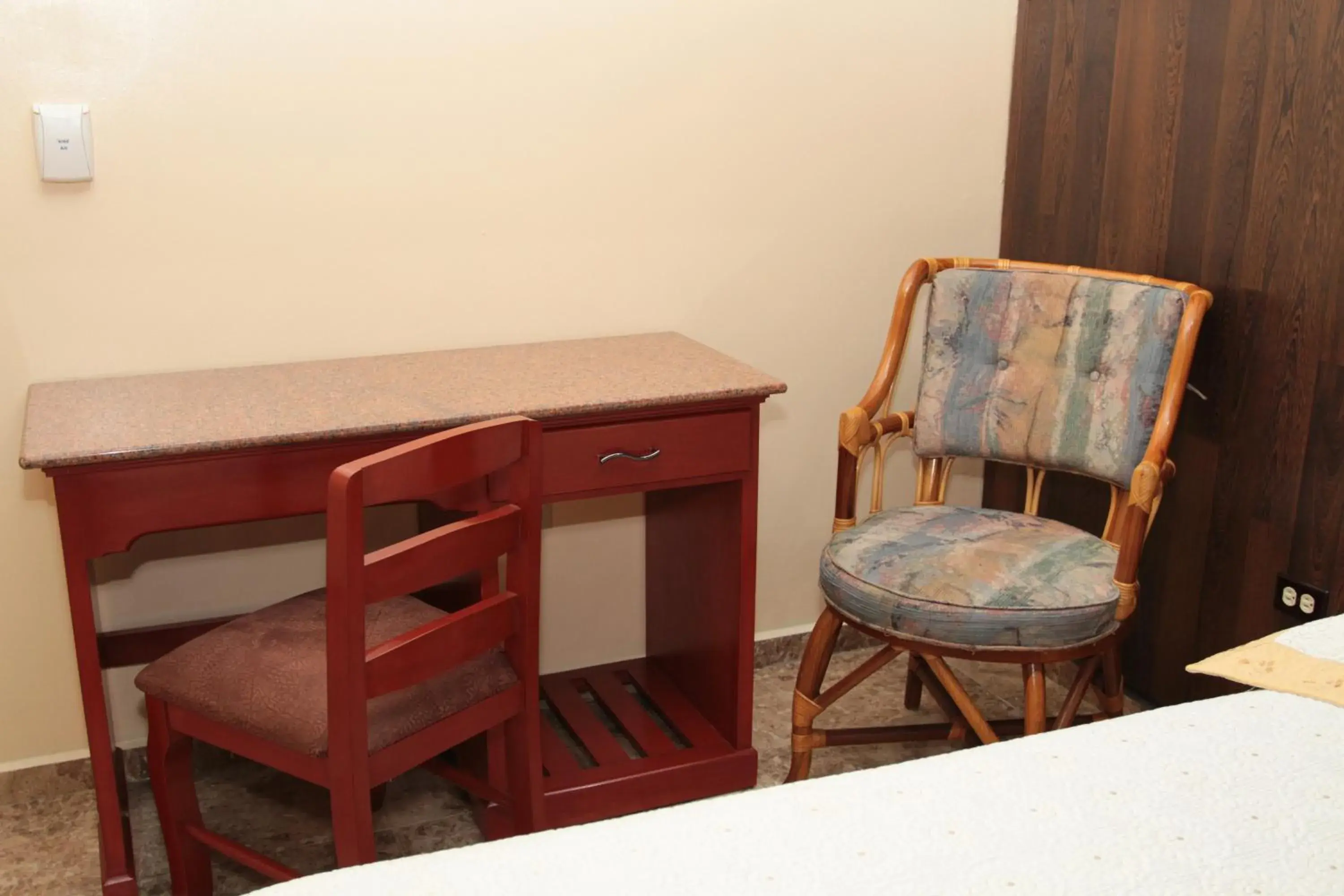 Standard Room with One Double Bed - single occupancy in Hotel Alcala Standard Room with One Double Bed - single occupancy in Hotel Alcala