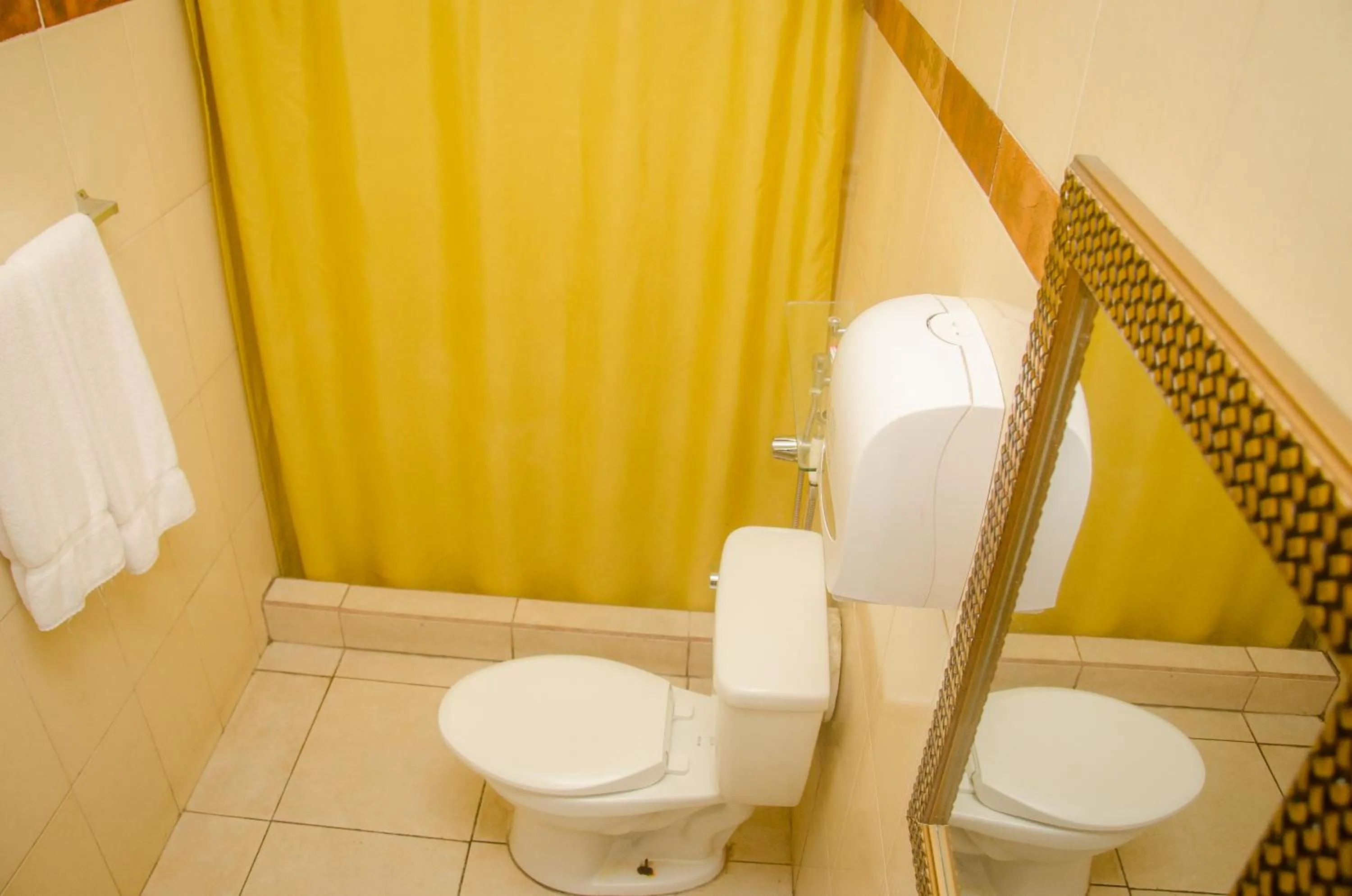 Bathroom in Hotel Residencial Cervantes