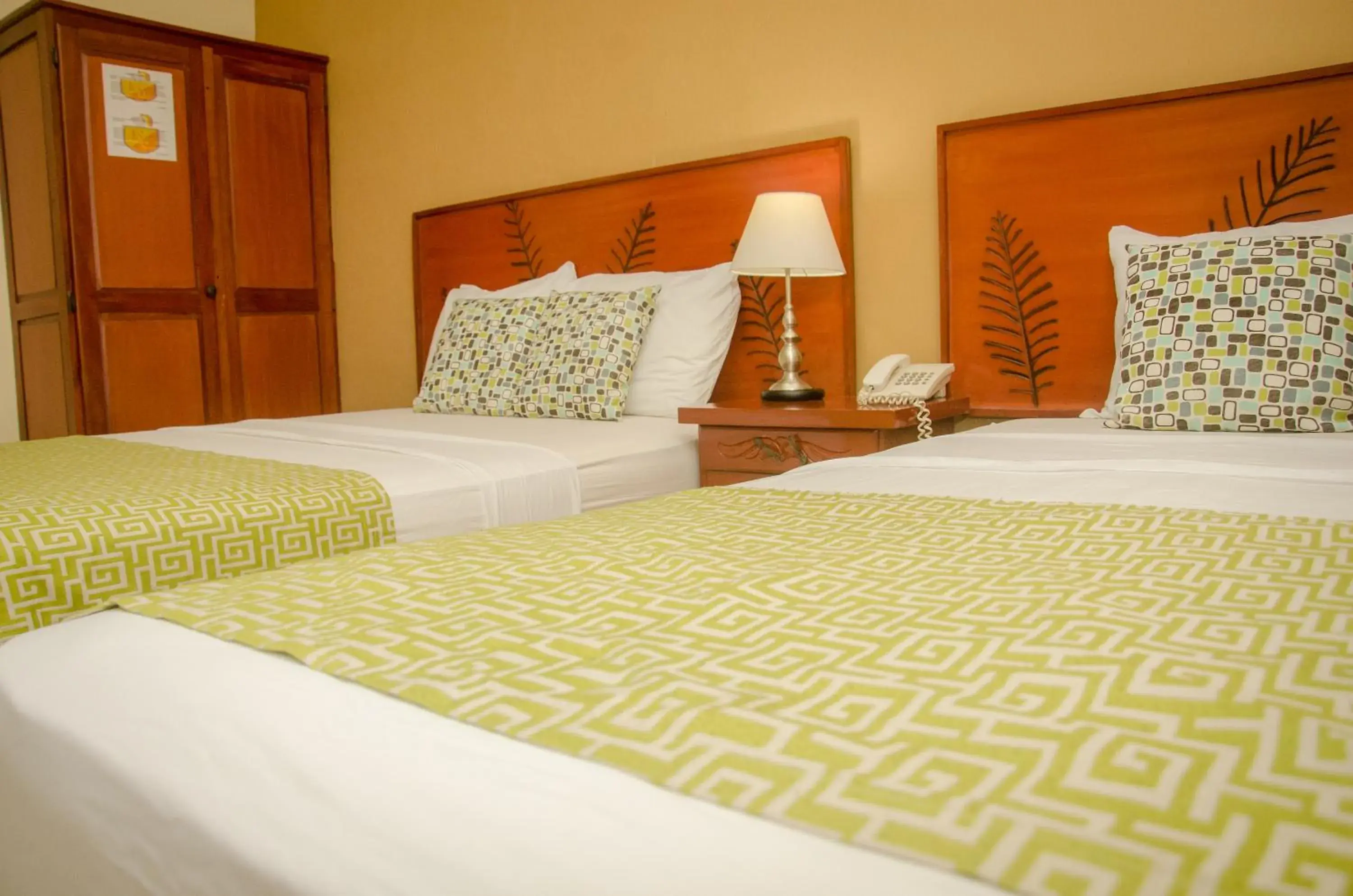 Double Room in Hotel Residencial Cervantes Double Room in Hotel Residencial Cervantes