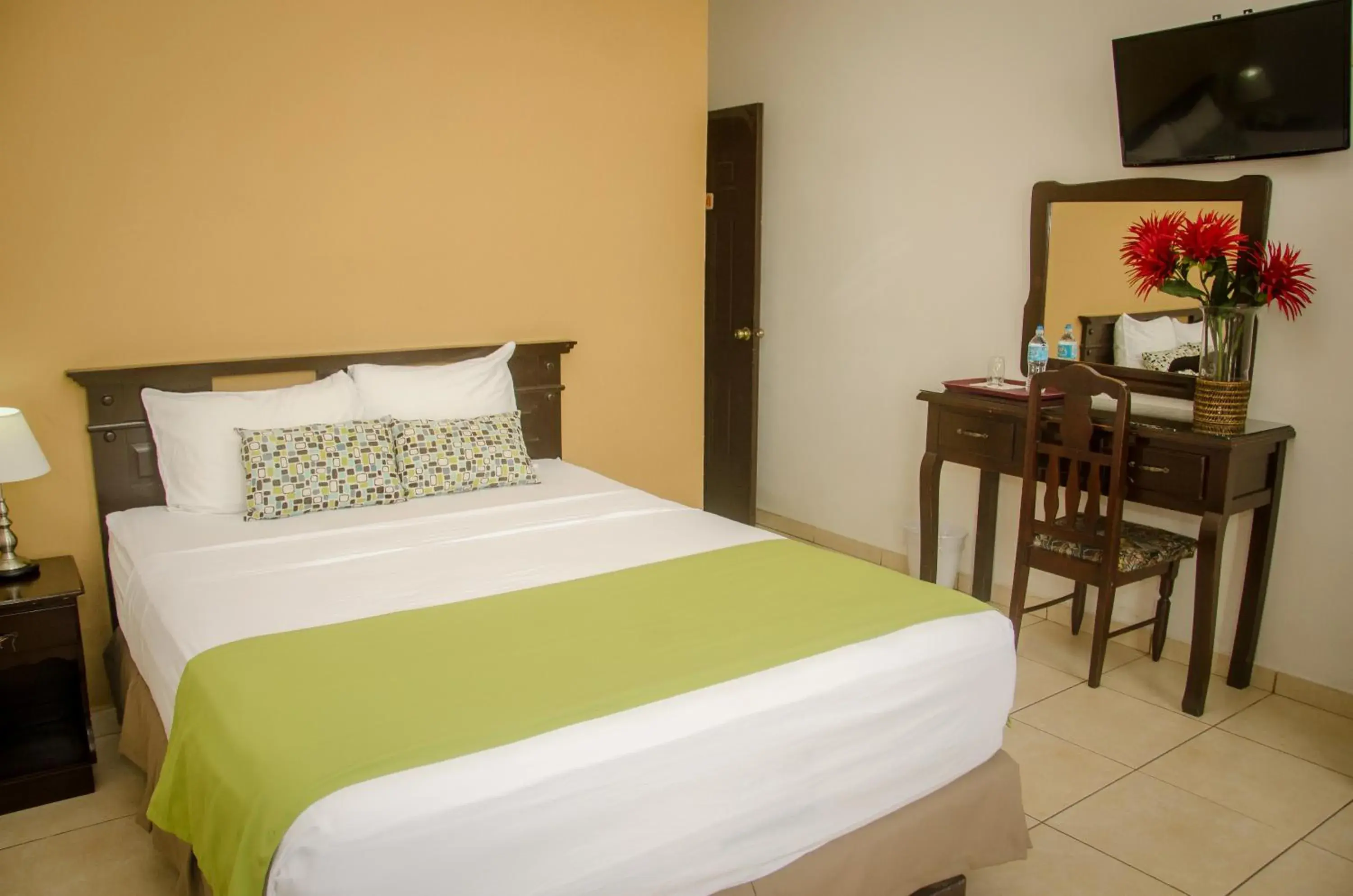 Queen Room in Hotel Residencial Cervantes Queen Room in Hotel Residencial Cervantes