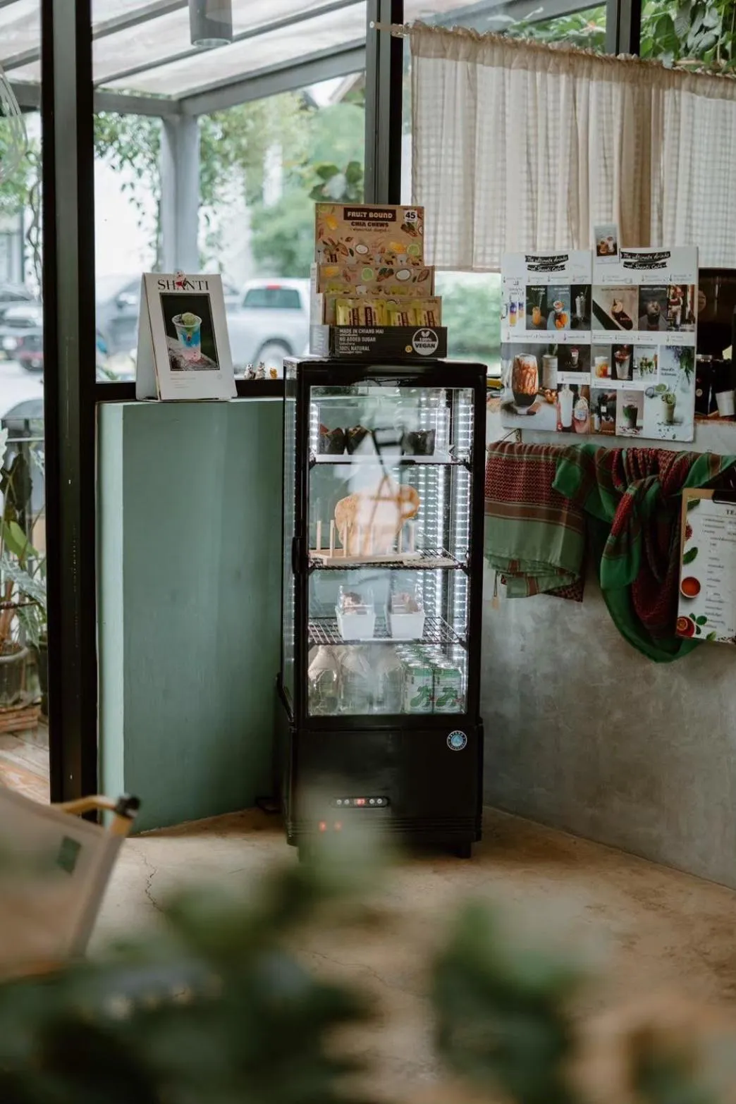 Food and drinks in Shanti-Retreat Hotel