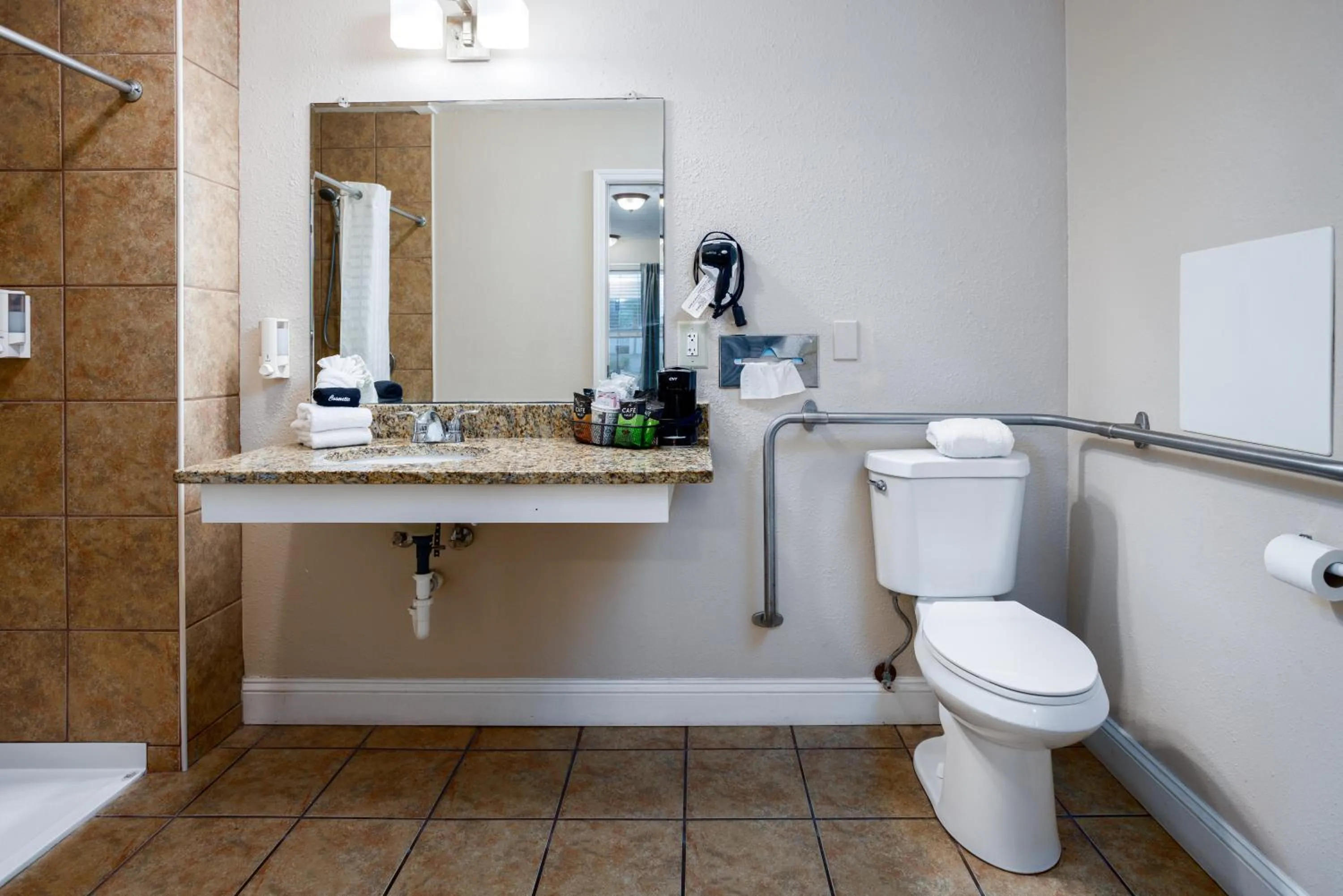 Toilet in Southern Oaks Inn - Saint Augustine