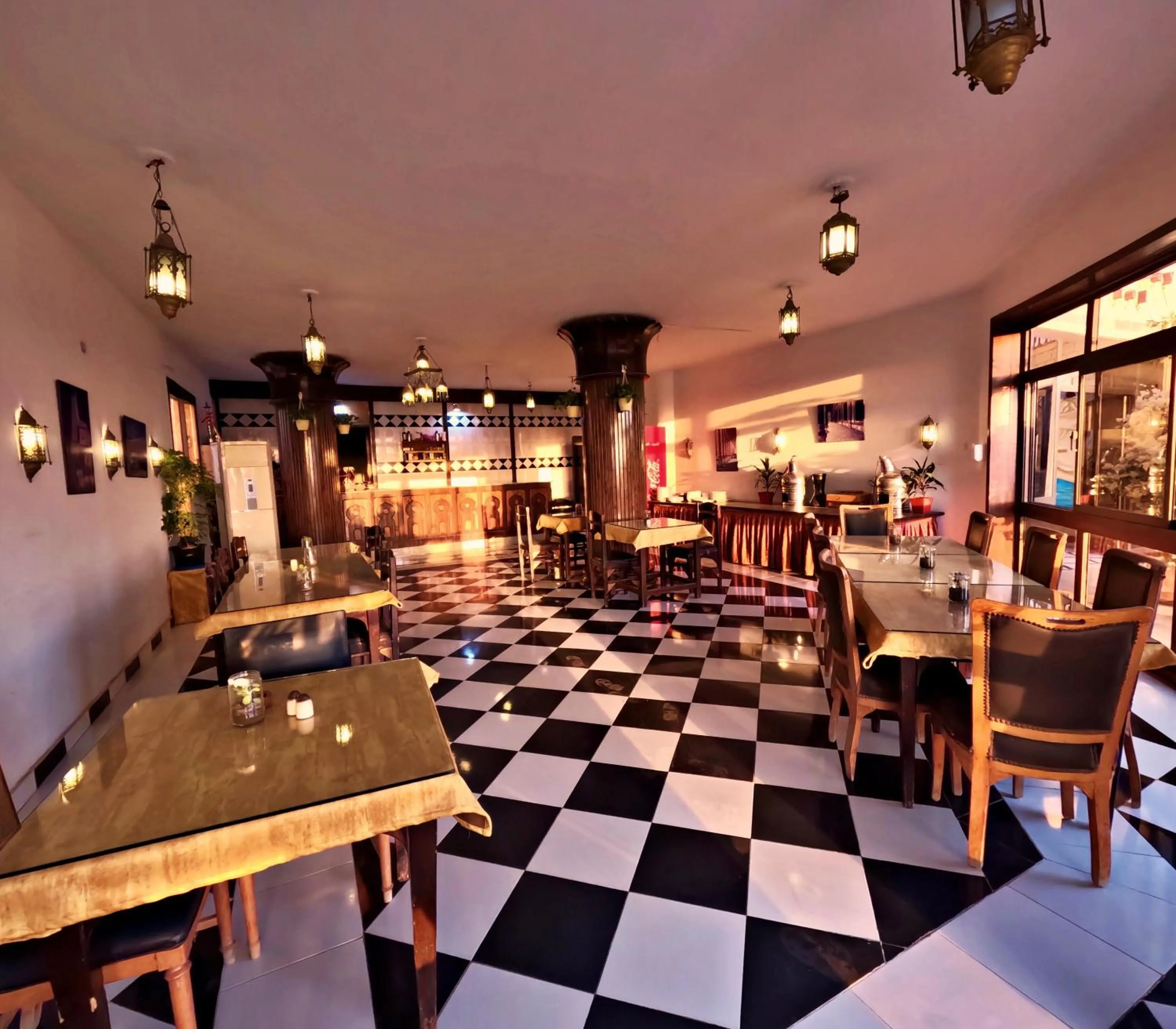 Restaurant/places to eat in Dahab Bay hotel