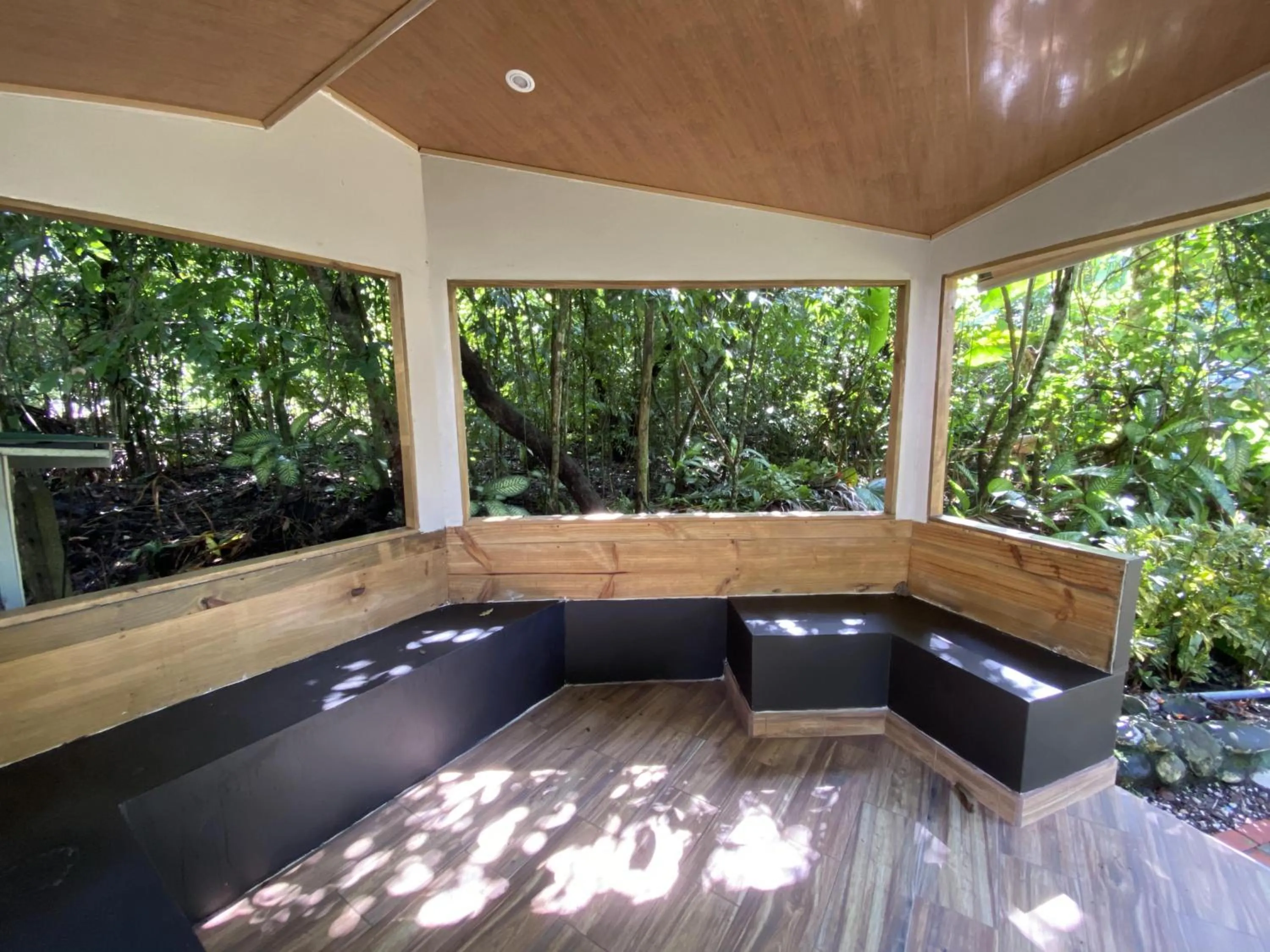 Patio in La Posada Jungle Hotel