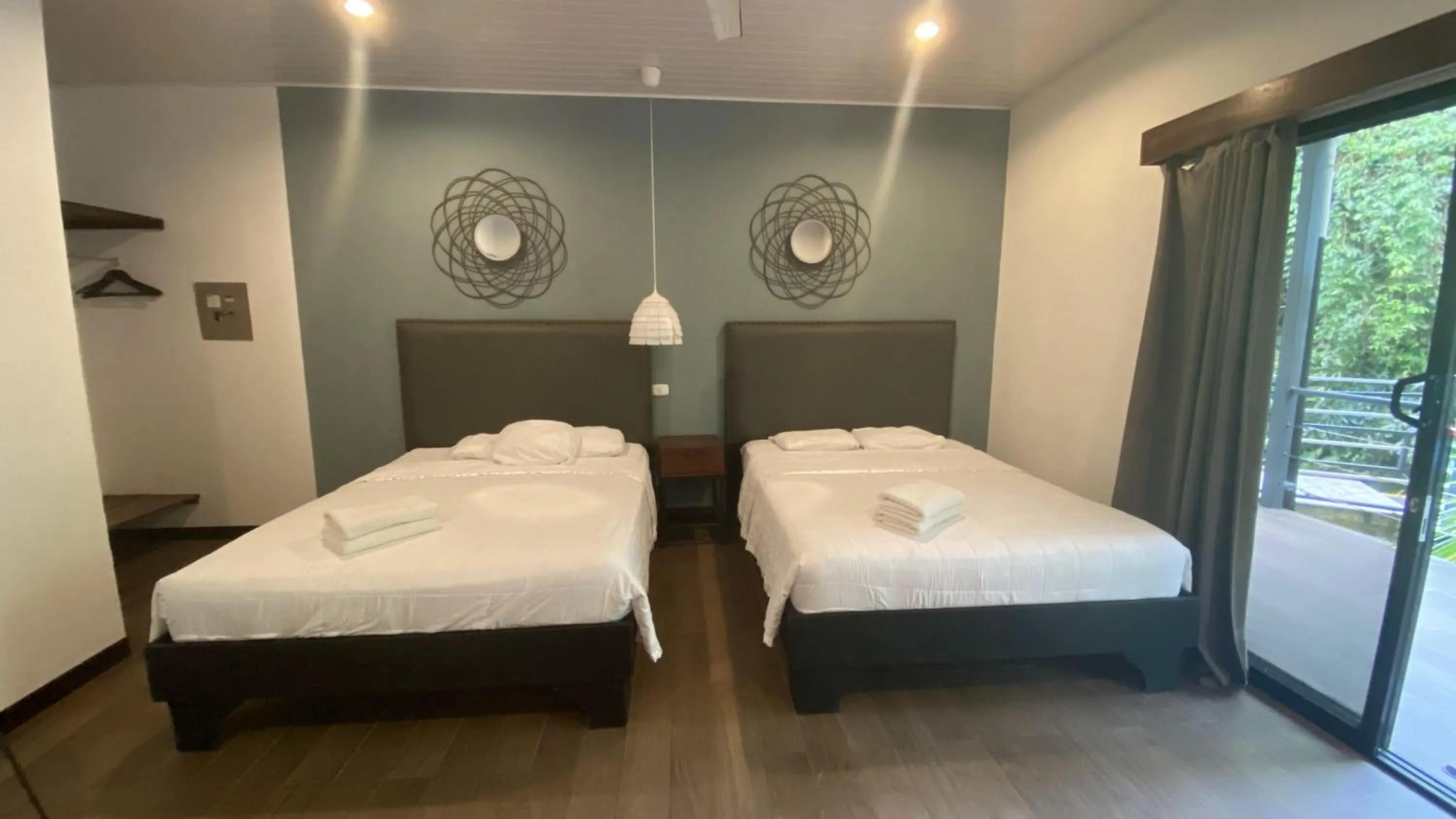 Photo of the whole room, Bed in La Posada Jungle Hotel