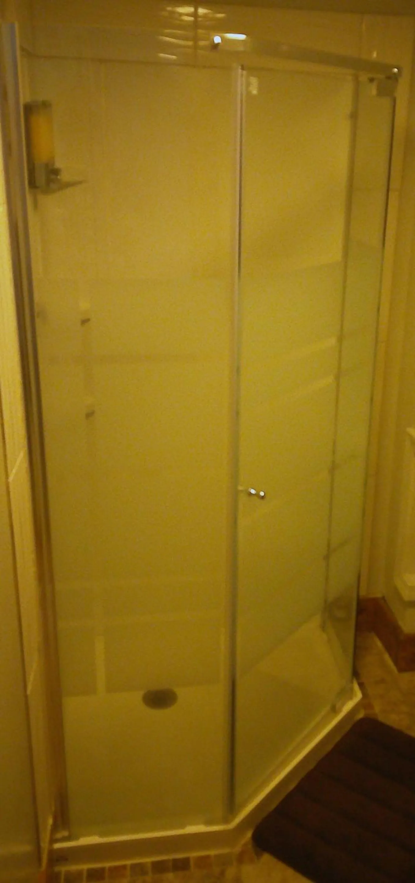 Bathroom in Lil Black Bear Inn